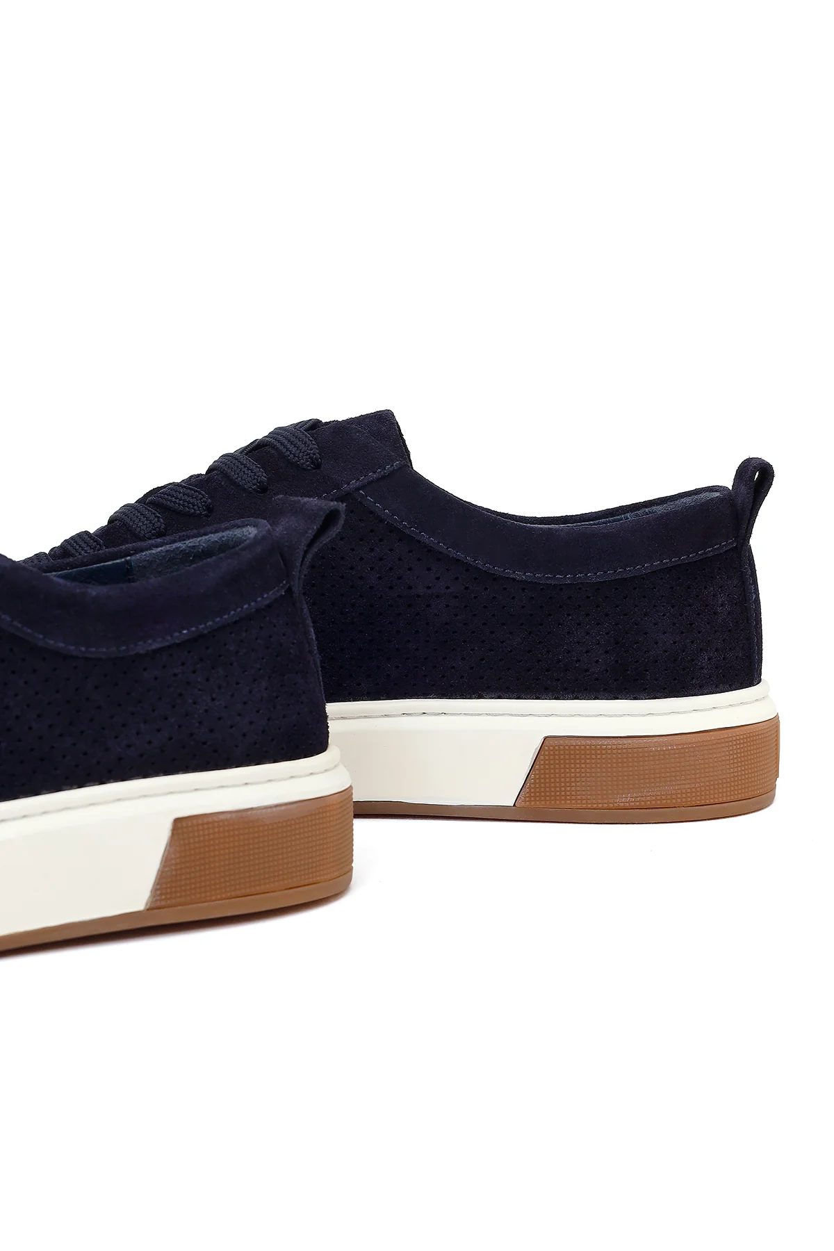 Erkek Lacivert Bağcıklı Süet Deri Sneaker - Image 10