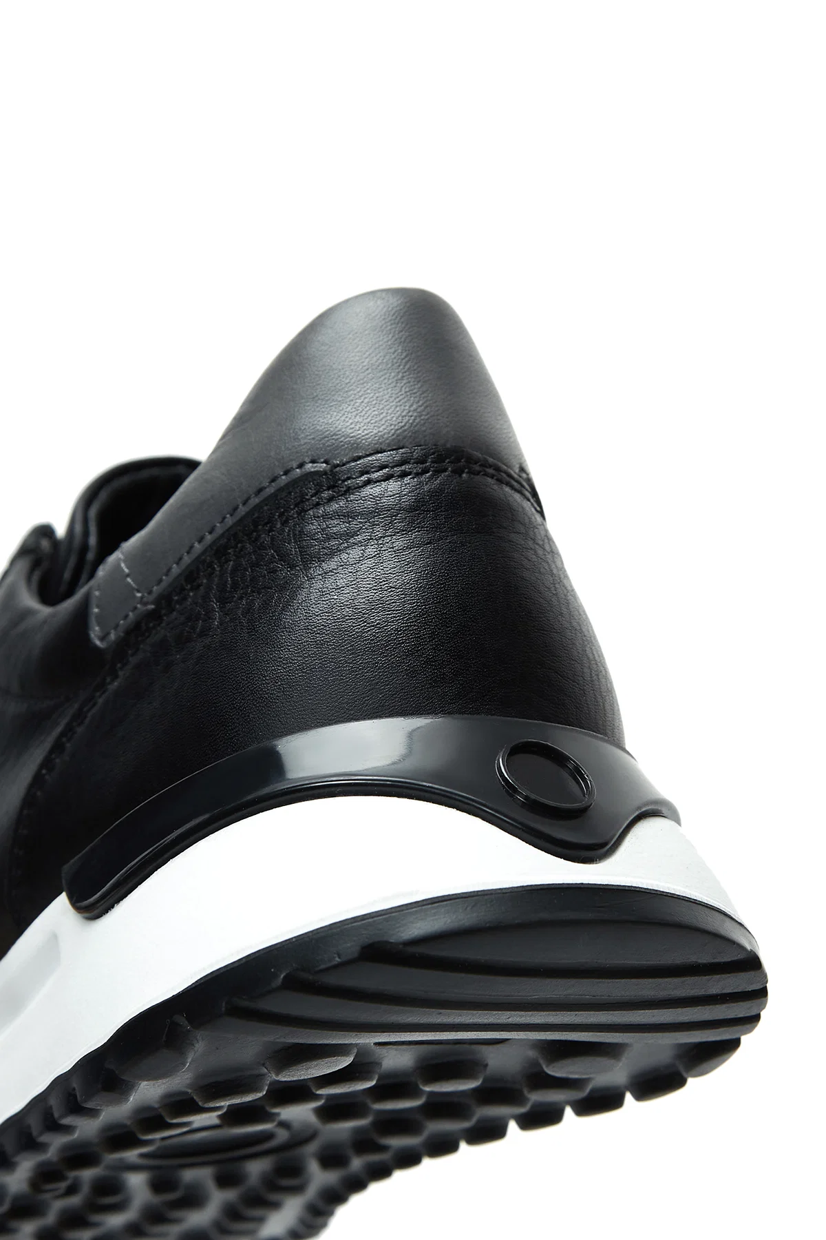 Erkek Siyah Bağcıklı Deri Casual Sneaker - Image 8