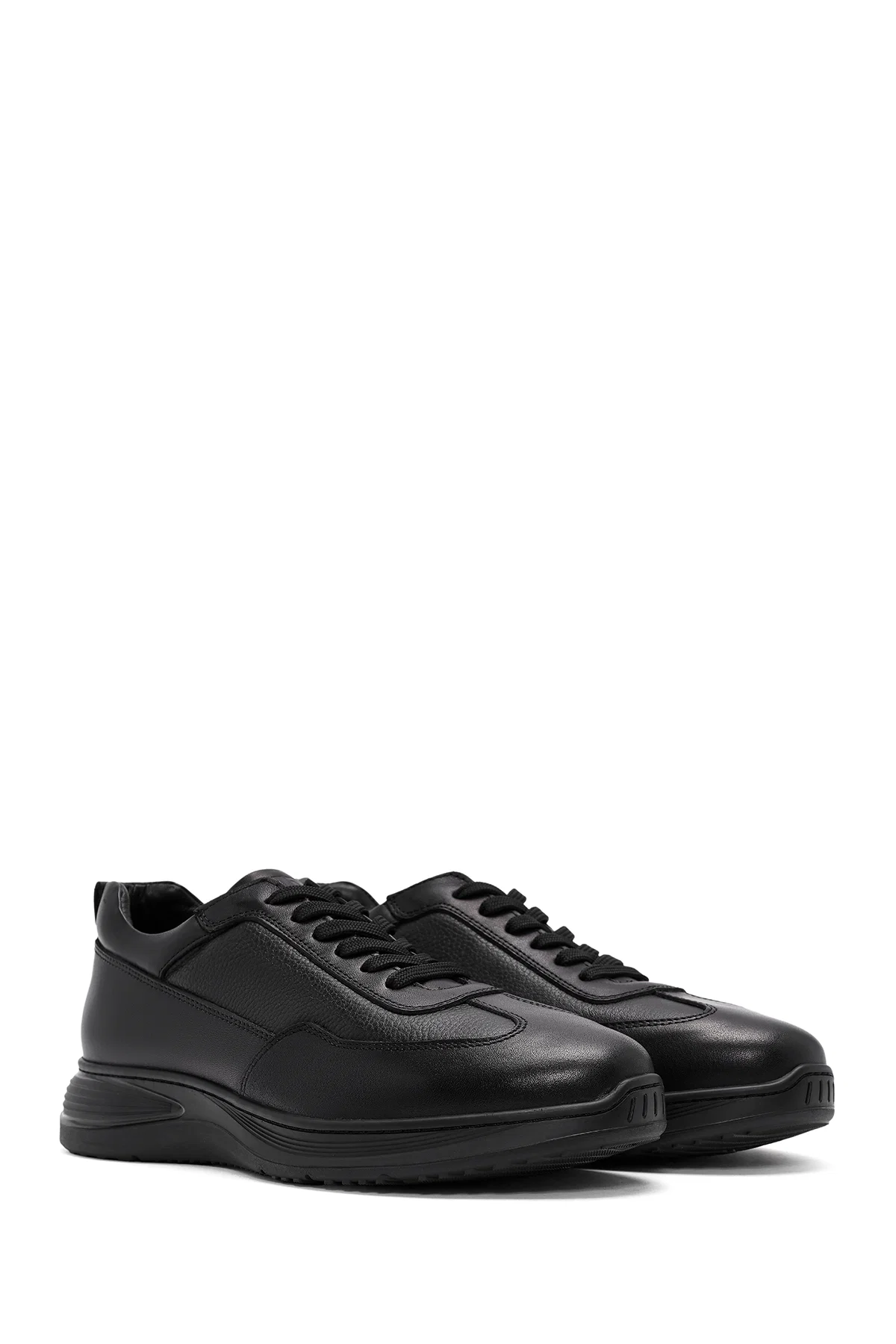 Erkek Siyah Bağcıklı Deri Casual Sneaker - Image 3