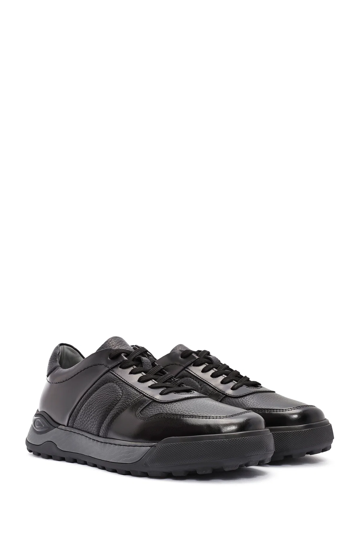Erkek Siyah Bağcıklı Deri Casual Sneaker - Image 3