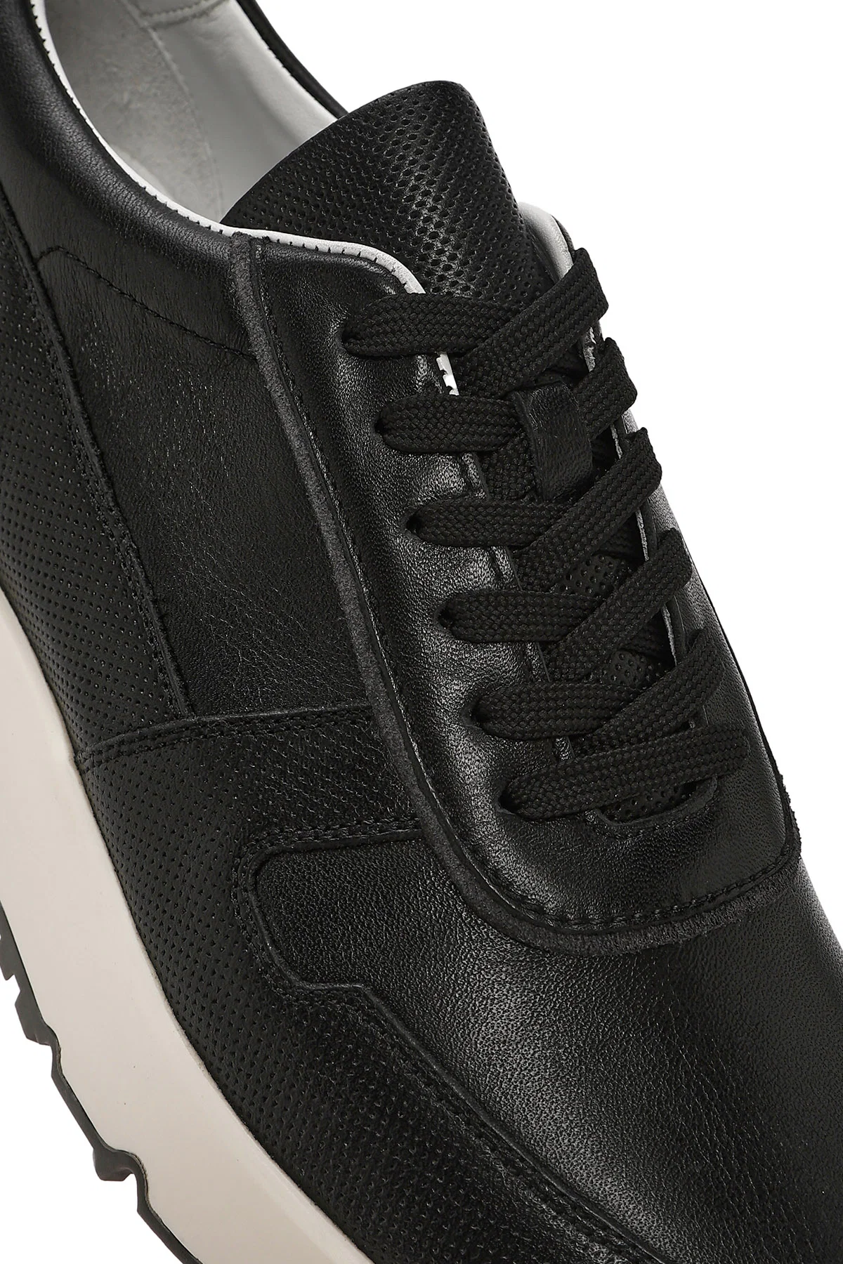 Erkek Siyah Bağcıklı Deri Casual Sneaker - Image 9