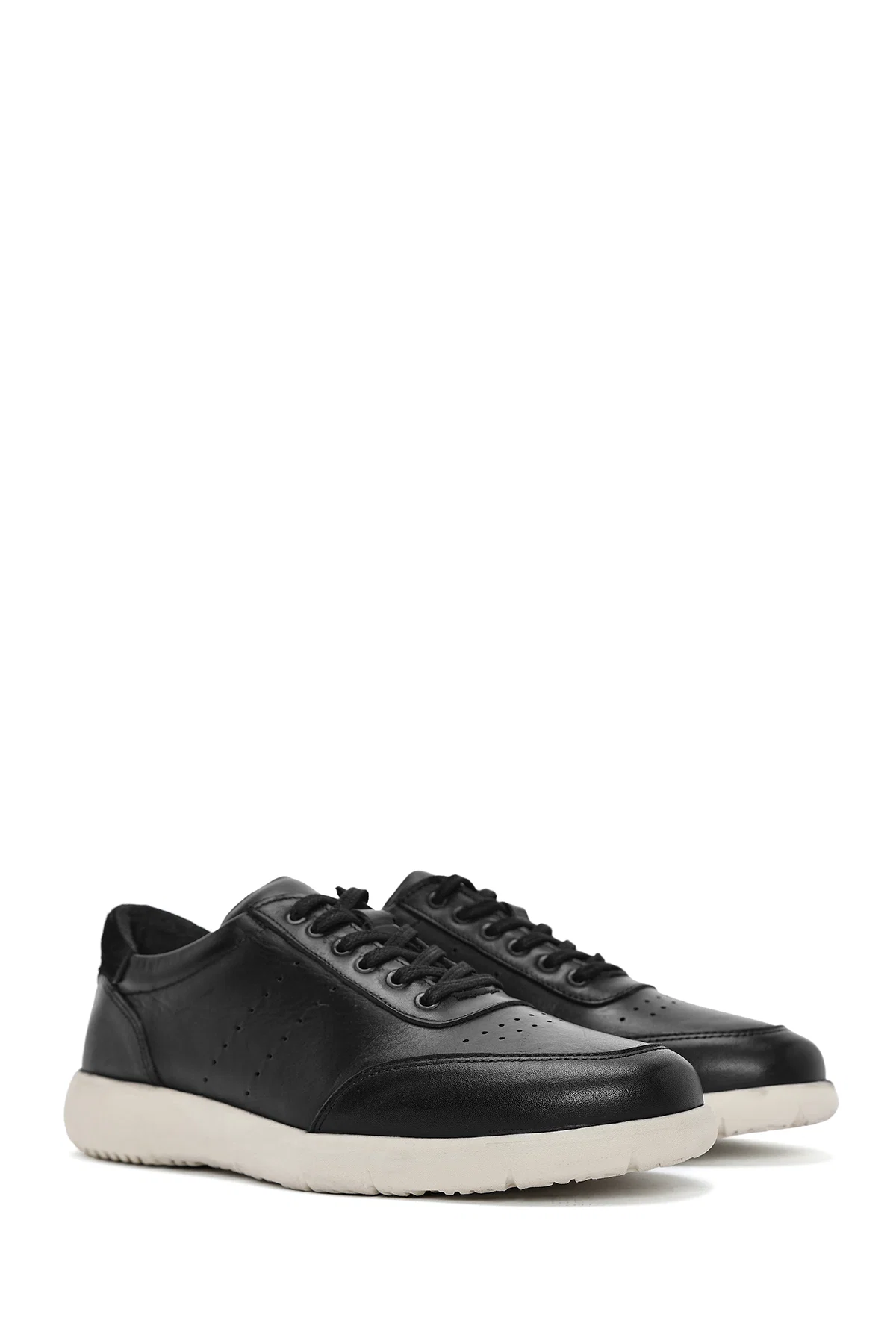 Erkek Siyah Bağcıklı Deri Casual Sneaker - Image 3