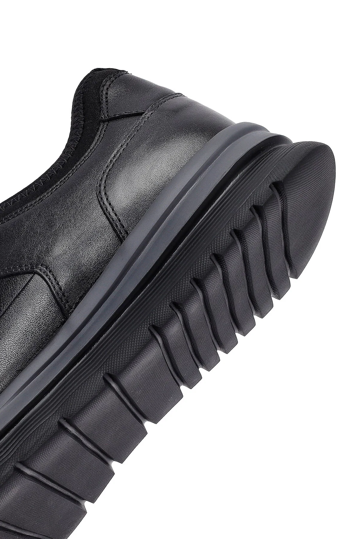 Erkek Siyah Bağcıklı Deri Casual Sneaker - Image 8