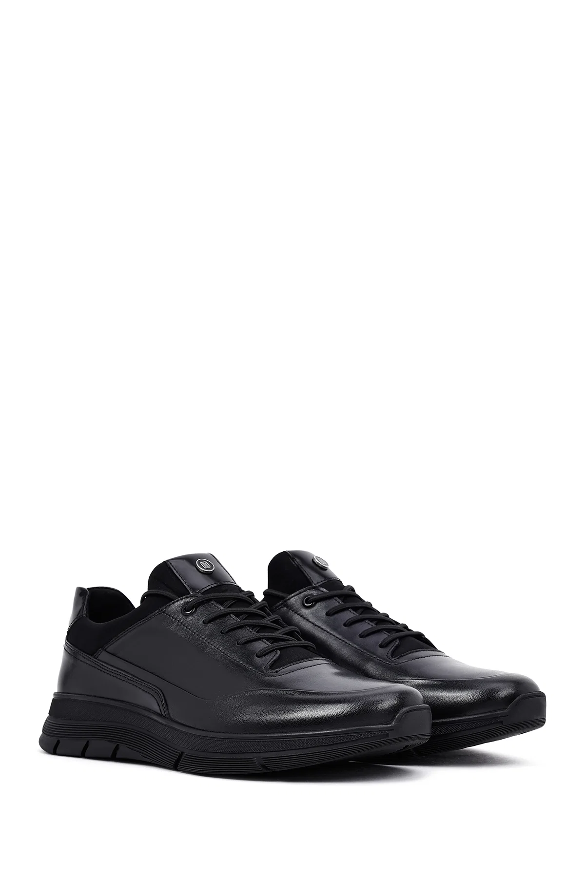 Erkek Siyah Bağcıklı Deri Casual Sneaker - Image 3