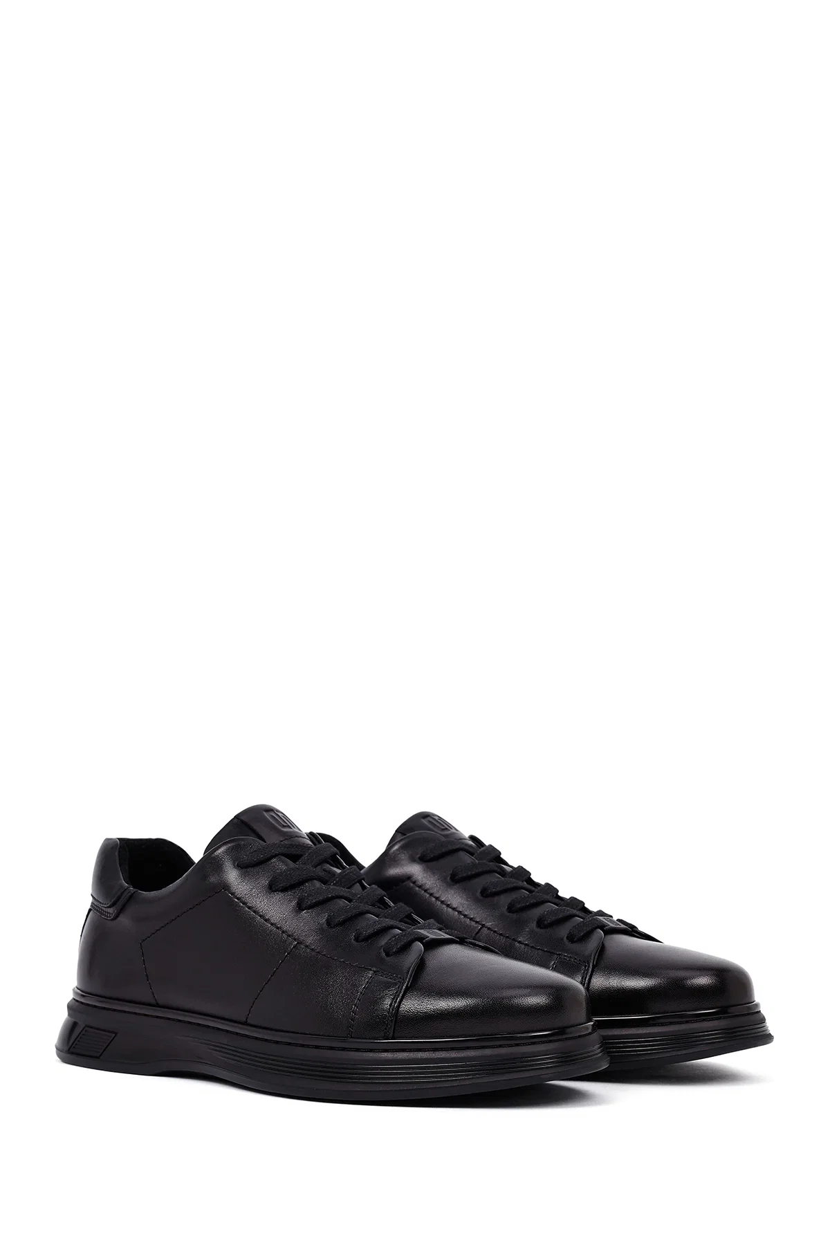 Erkek Siyah Bağcıklı Deri Casual Sneaker - Image 3