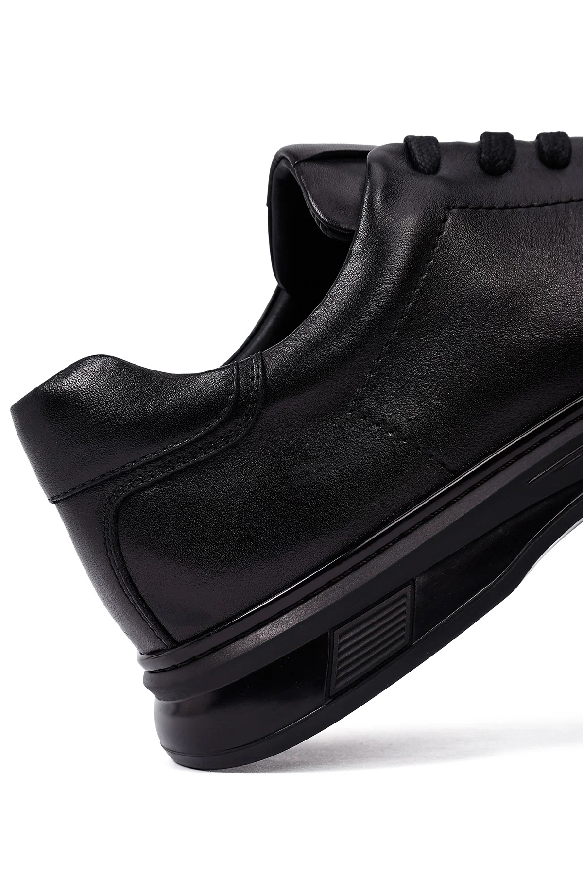Erkek Siyah Bağcıklı Deri Casual Sneaker - Image 9