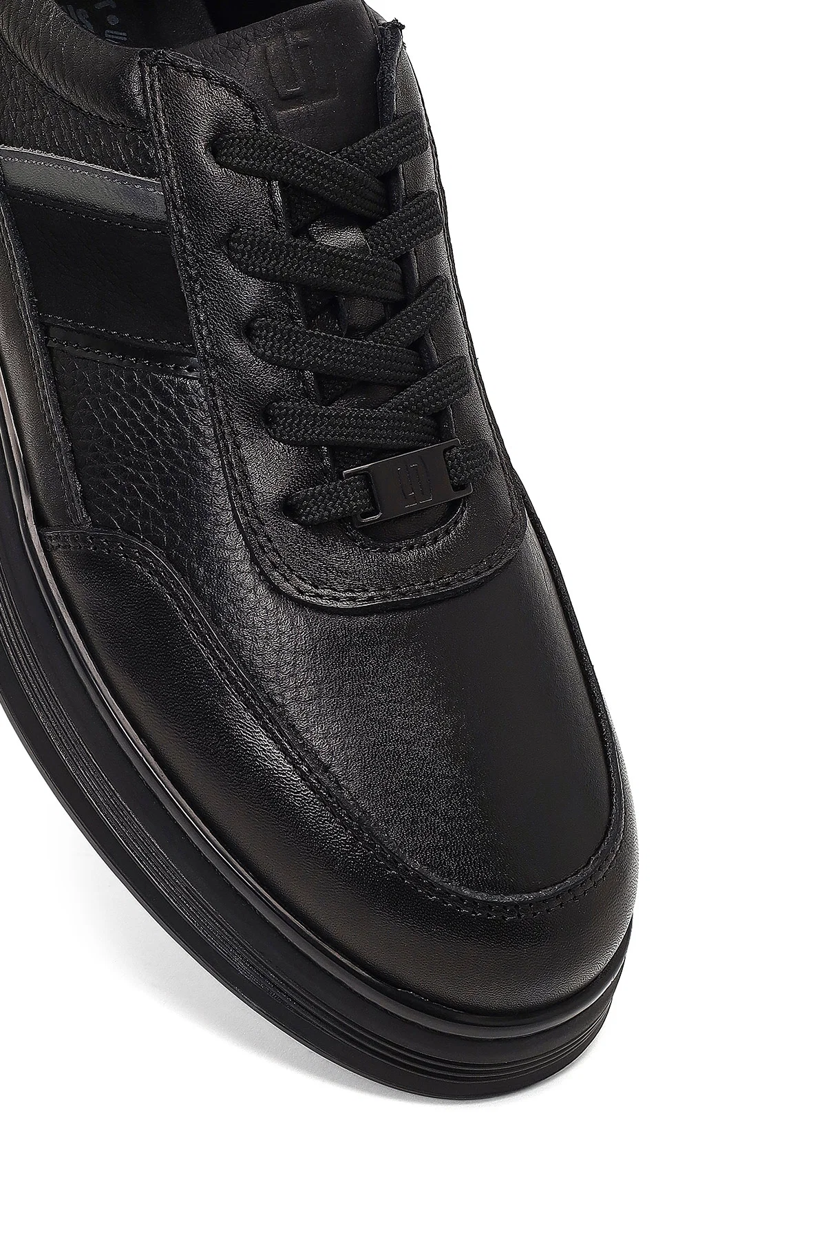 Erkek Siyah Bağcıklı Deri Casual Sneaker - Image 9
