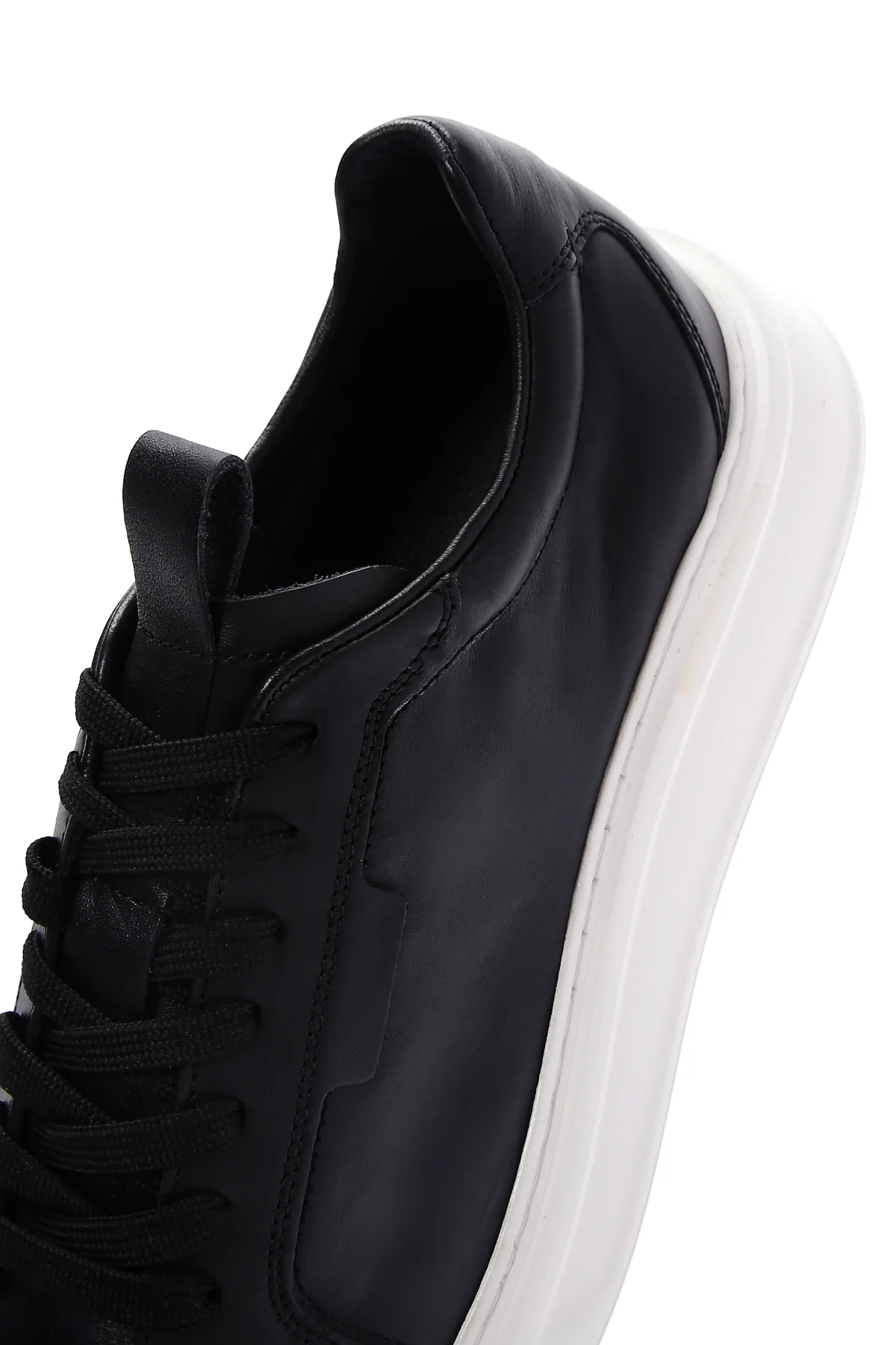 Erkek Siyah Bağcıklı Deri Sneaker - Image 7