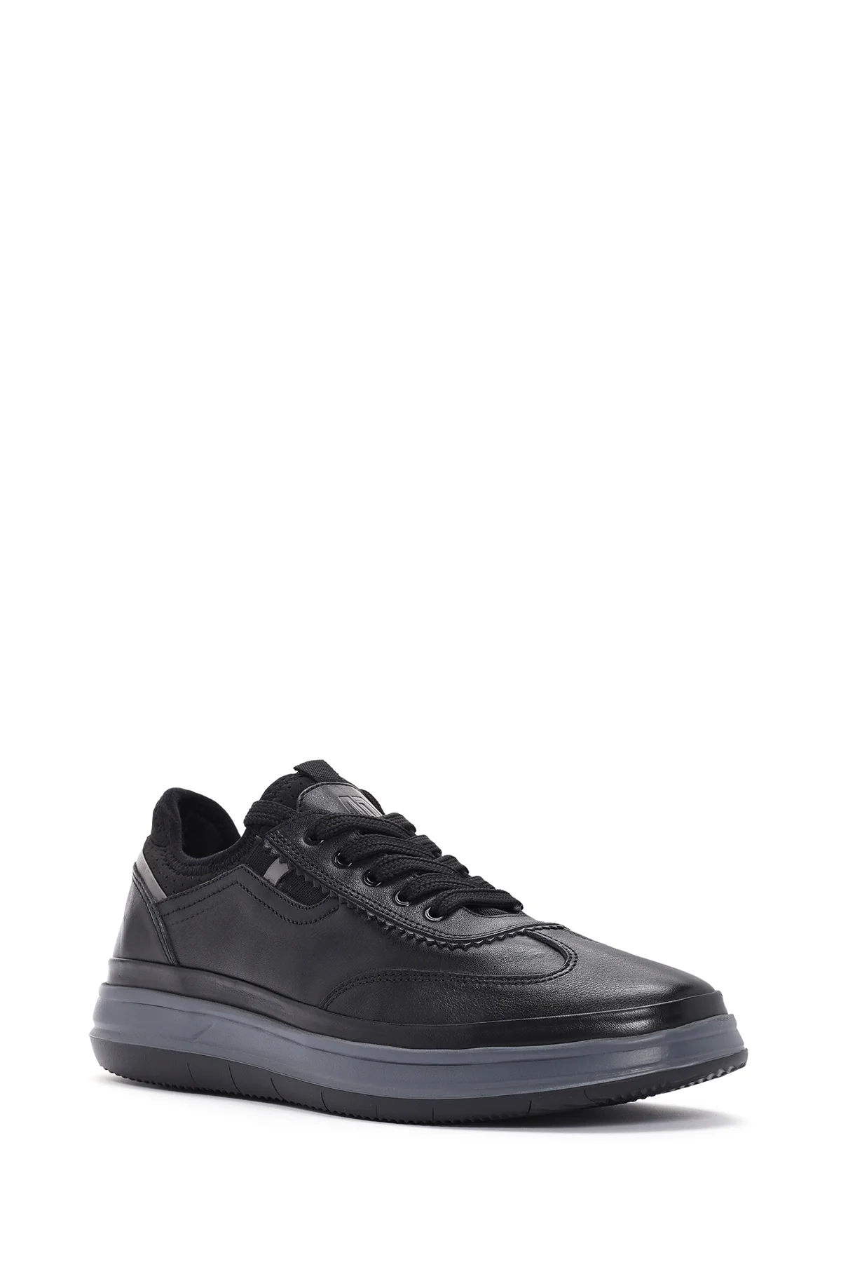 Erkek Siyah Bağcıklı Deri Sneaker - Image 6