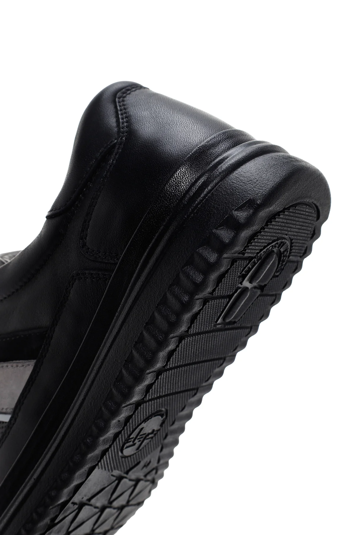Erkek Siyah Bağcıklı Deri Sneaker - Image 8