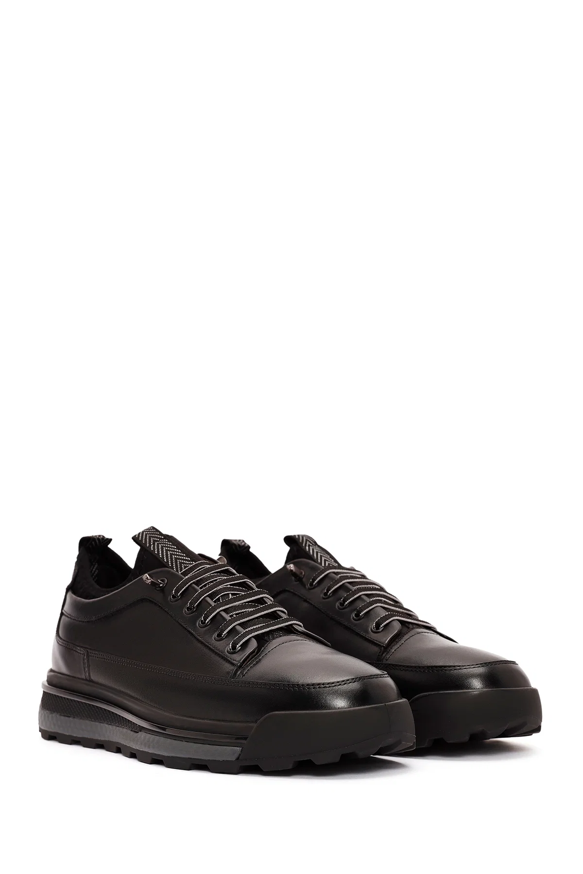 Erkek Siyah Bağcıklı Deri Sneaker - Image 3