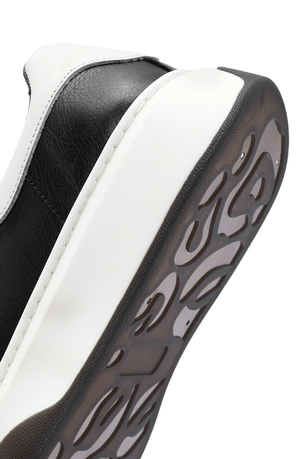 Erkek Siyah Bağcıklı Deri Sneaker - Image 8