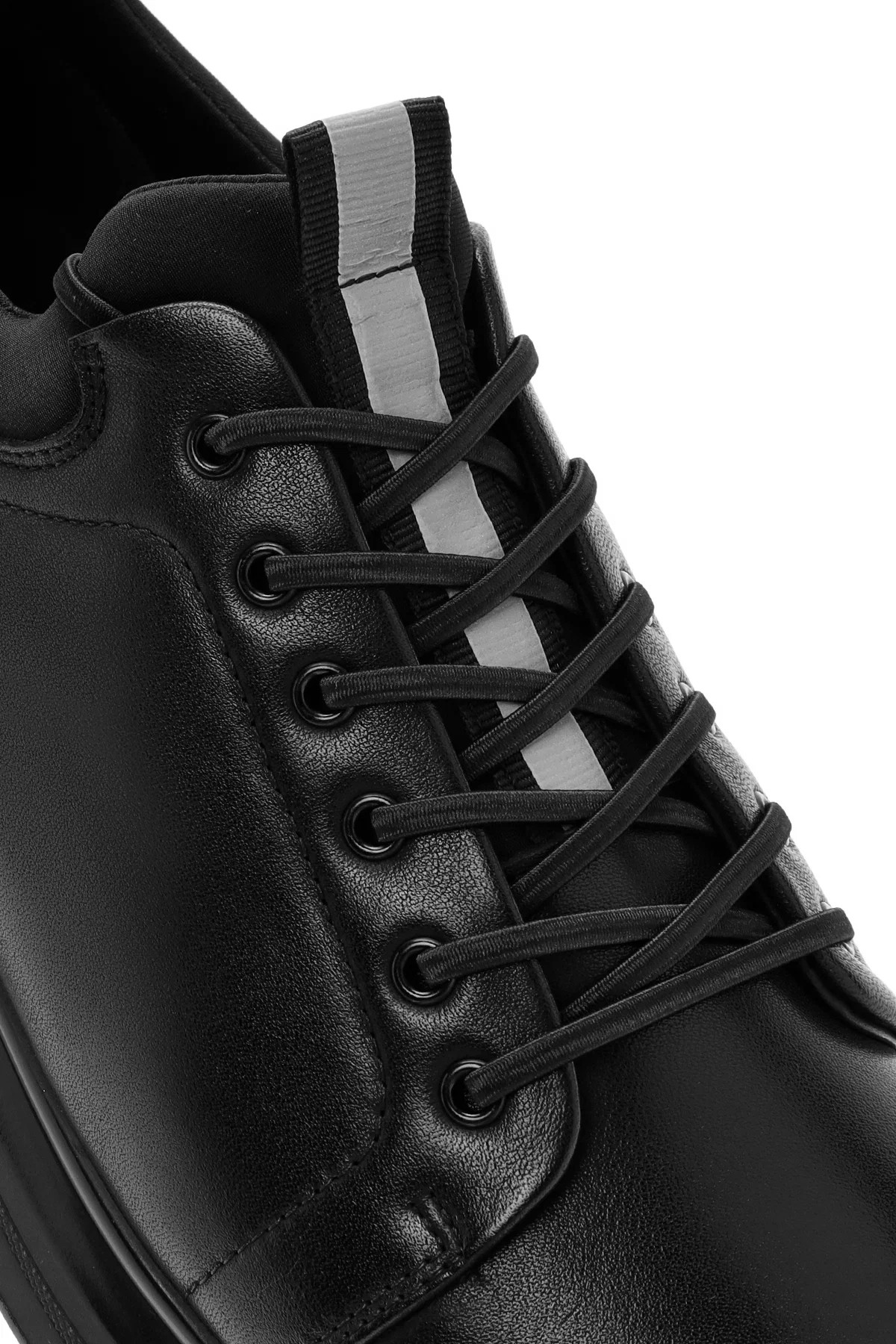 Erkek Siyah Bağcıklı Deri Sneaker - Image 9