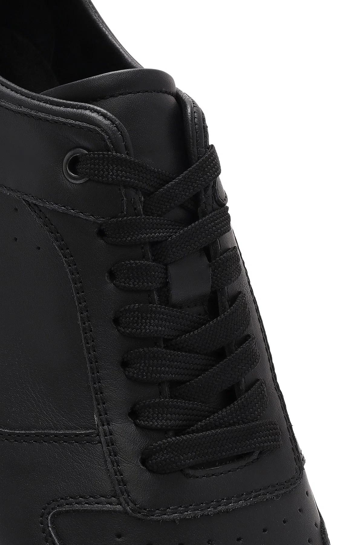 Erkek Siyah Bağcıklı Deri Sneaker - Image 8