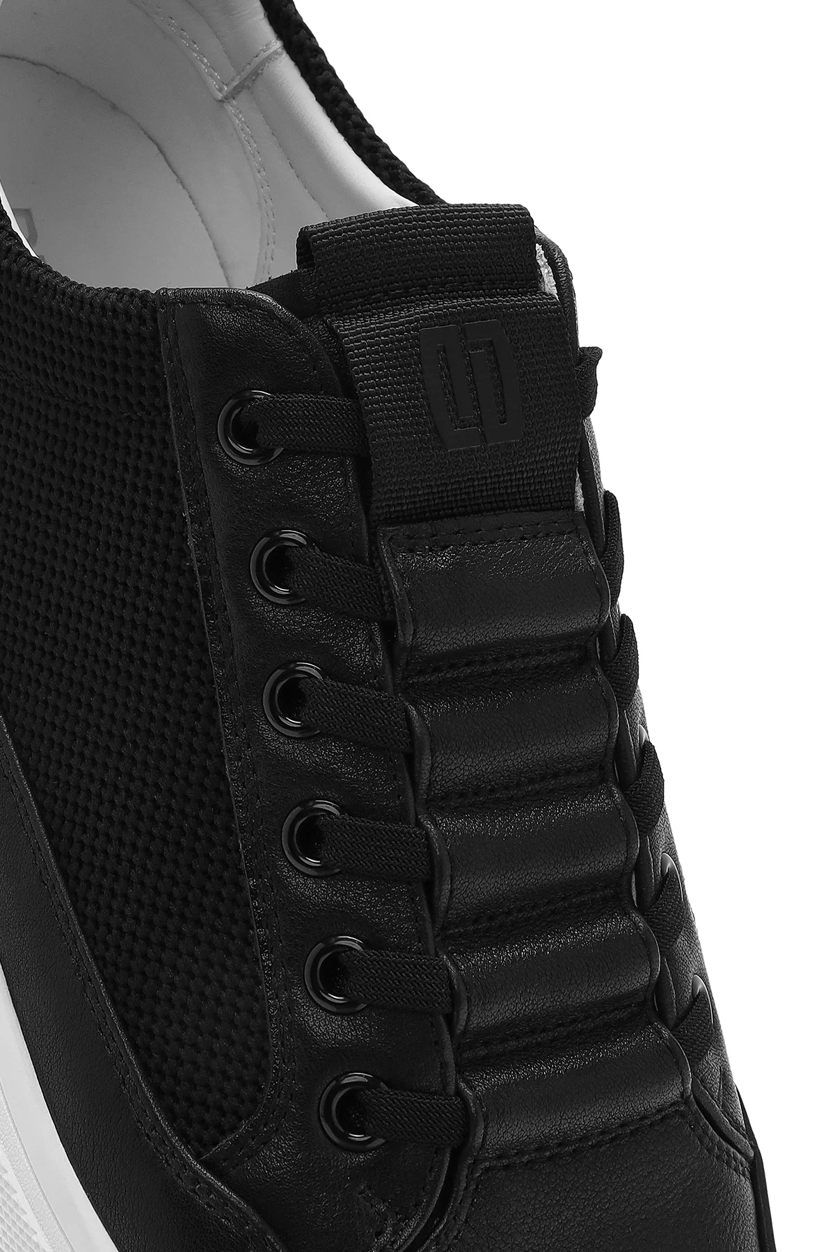 Erkek Siyah Bağcıklı Deri Sneaker - Image 8