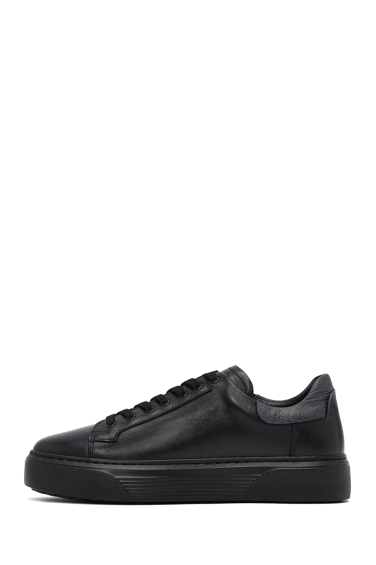 Erkek Siyah Bağcıklı Kalın Tabanlı Deri Sneaker - Image 2