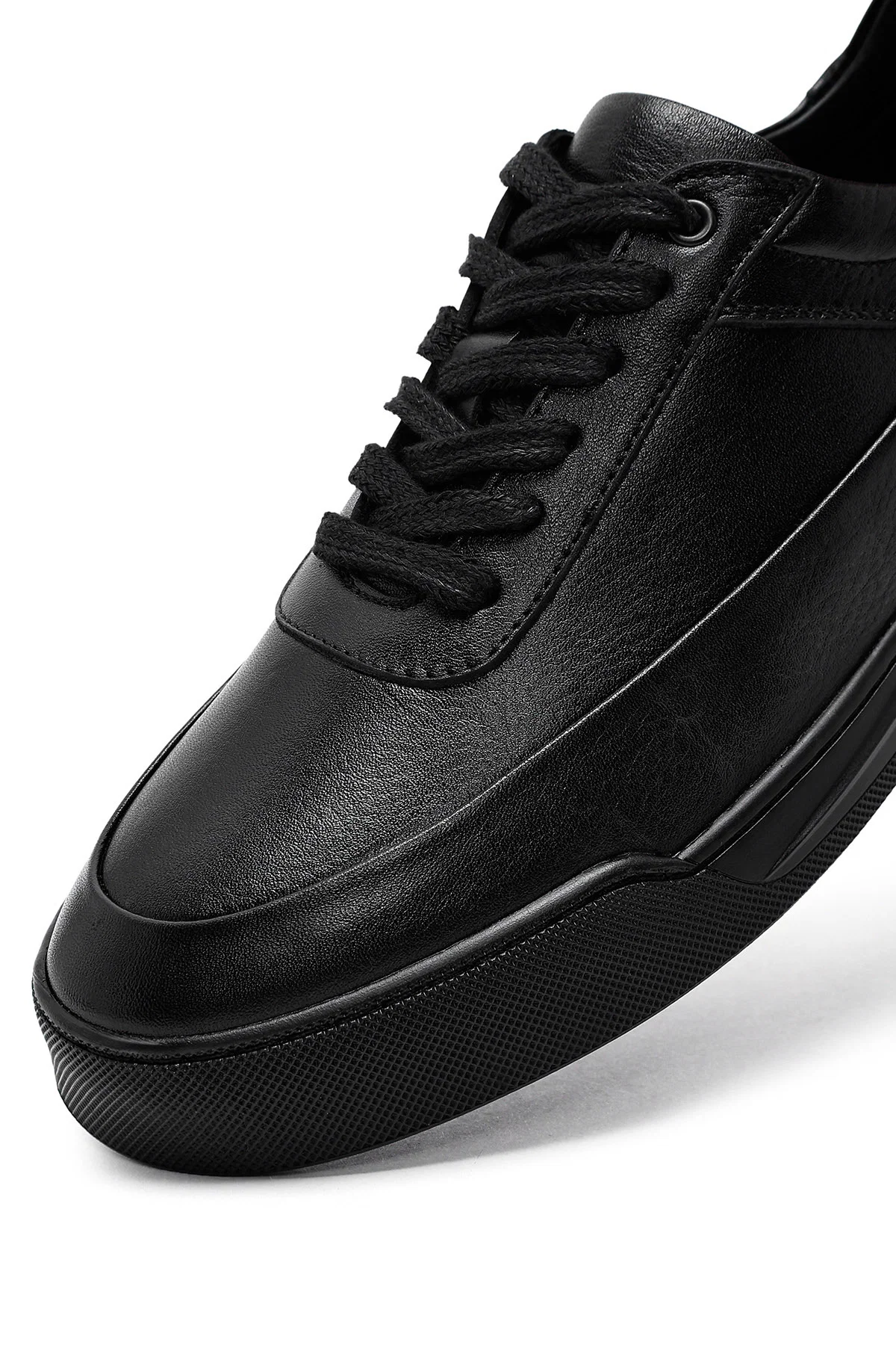 Erkek Siyah Bağcıklı Deri Sneaker - Image 10
