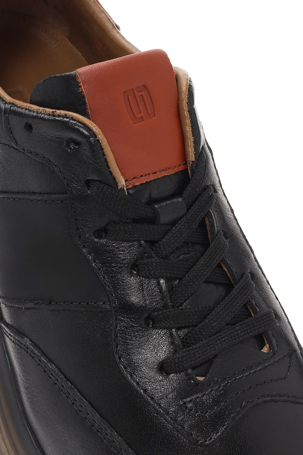 Erkek Siyah Bağcıklı Kalın Tabanlı Deri Casual Sneaker - Image 9