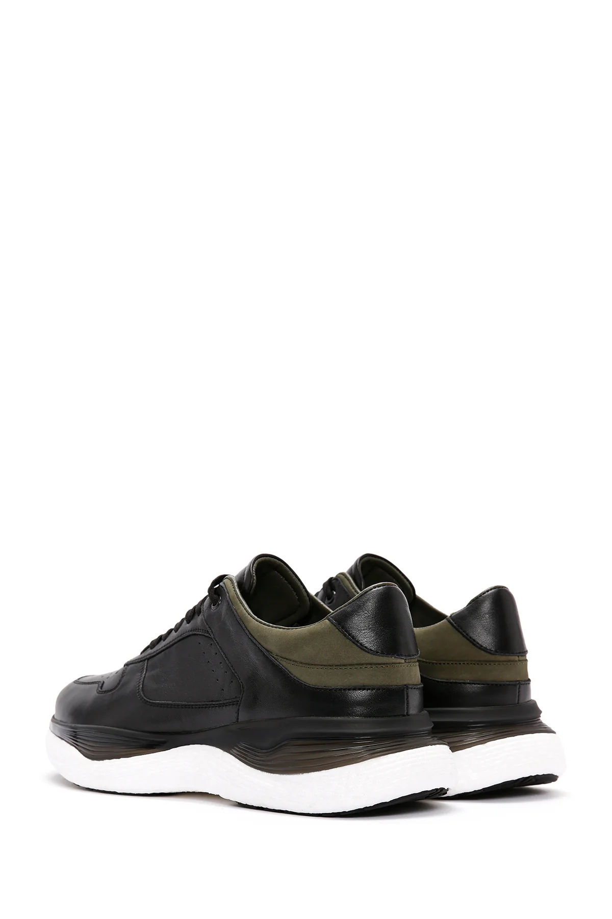 Erkek Siyah Bağcıklı Kalın Tabanlı Deri Casual Sneaker - Image 5