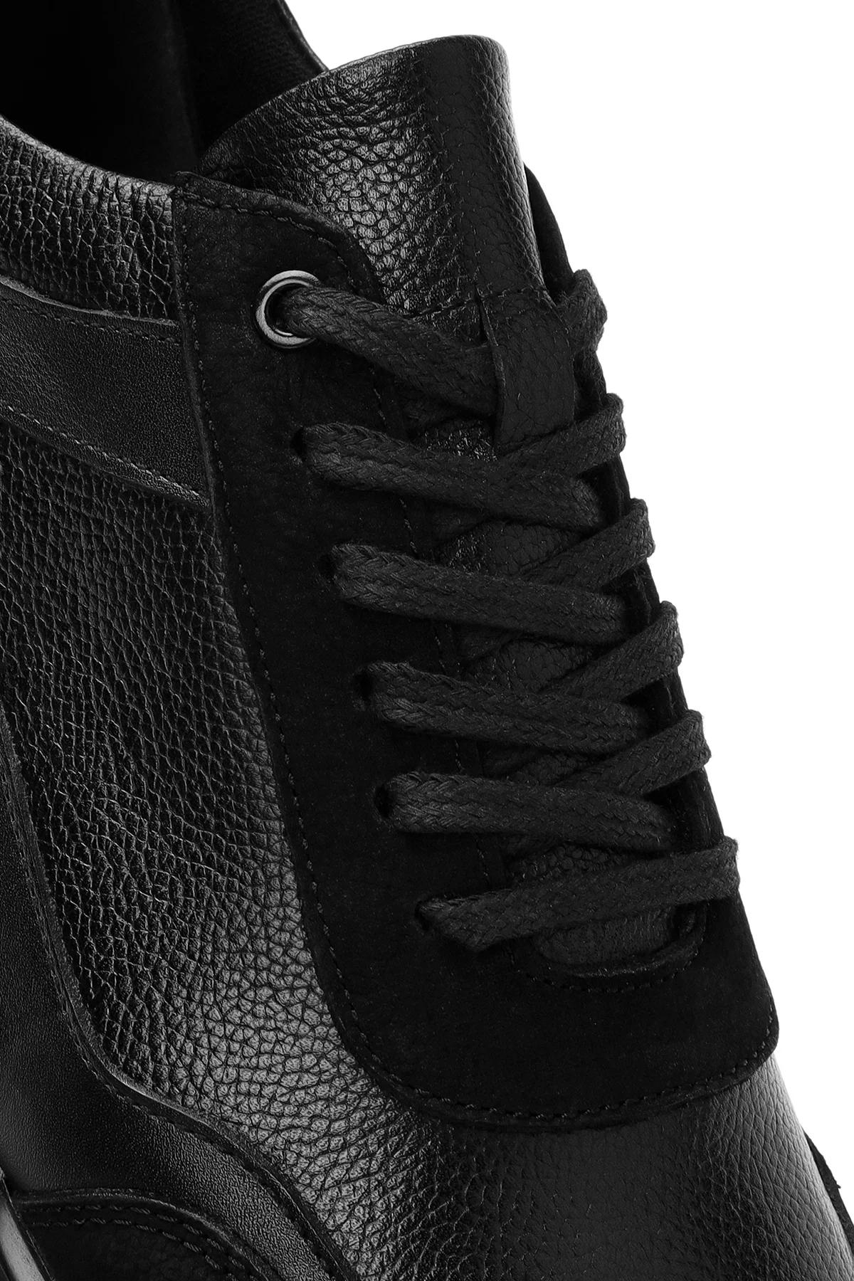 Erkek Siyah Bağcıklı Kalın Tabanlı Deri Casual Sneaker - Image 10