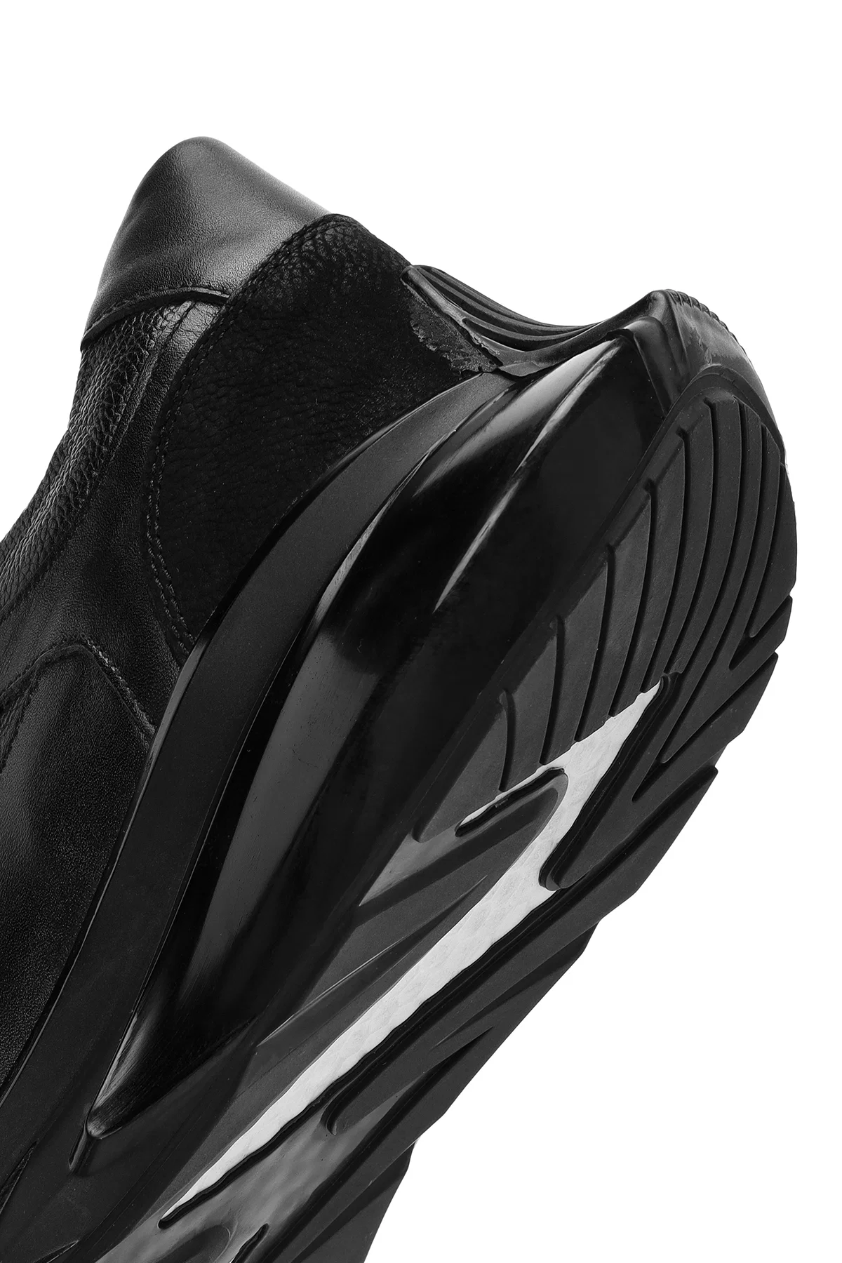 Erkek Siyah Bağcıklı Kalın Tabanlı Deri Casual Sneaker - Image 8