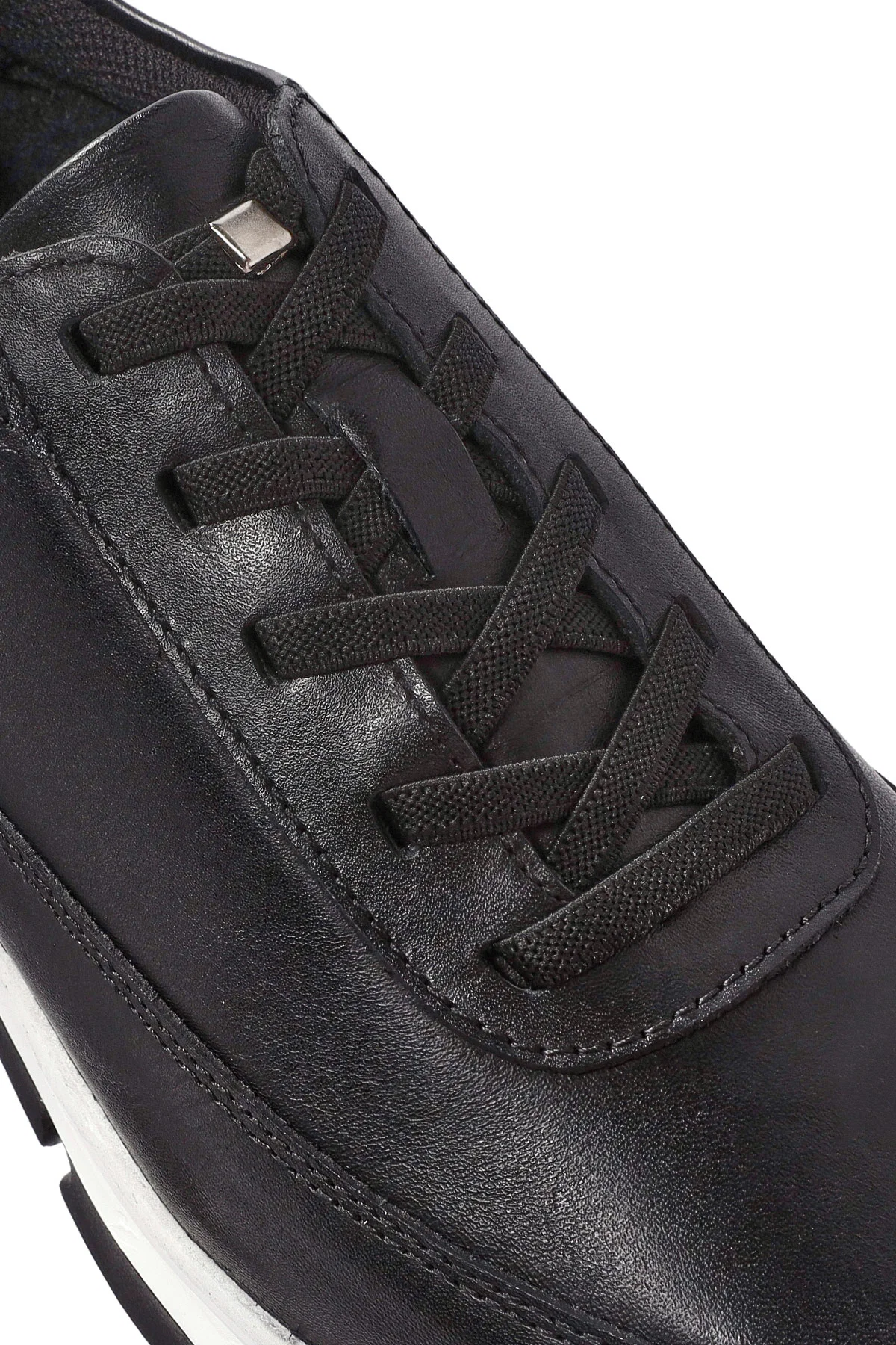Erkek Siyah Bağcıklı Kalın Tabanlı Deri Casual Sneaker - Image 10