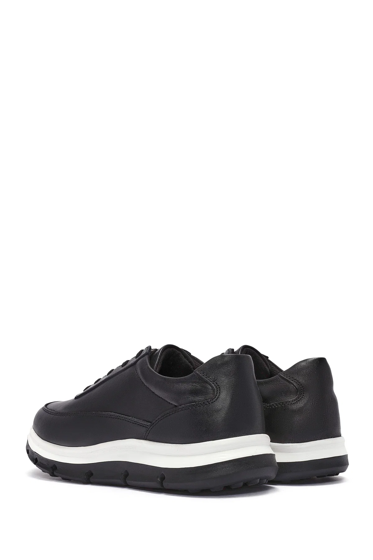 Erkek Siyah Bağcıklı Kalın Tabanlı Deri Casual Sneaker - Image 5