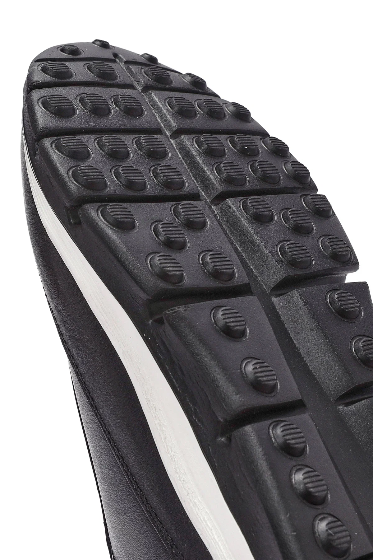 Erkek Siyah Bağcıklı Kalın Tabanlı Deri Casual Sneaker - Image 9