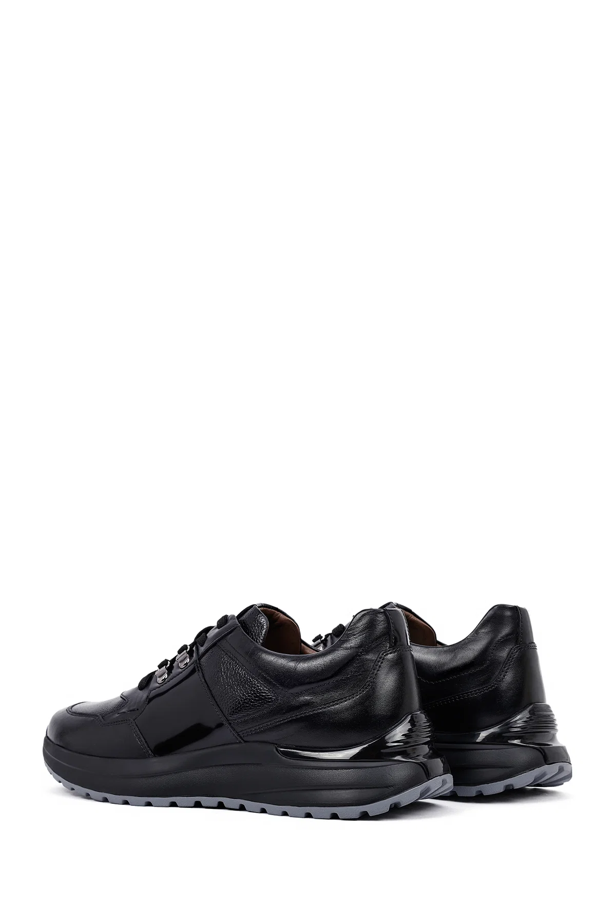 Erkek Siyah Bağcıklı Kalın Tabanlı Deri Casual Sneaker - Image 5
