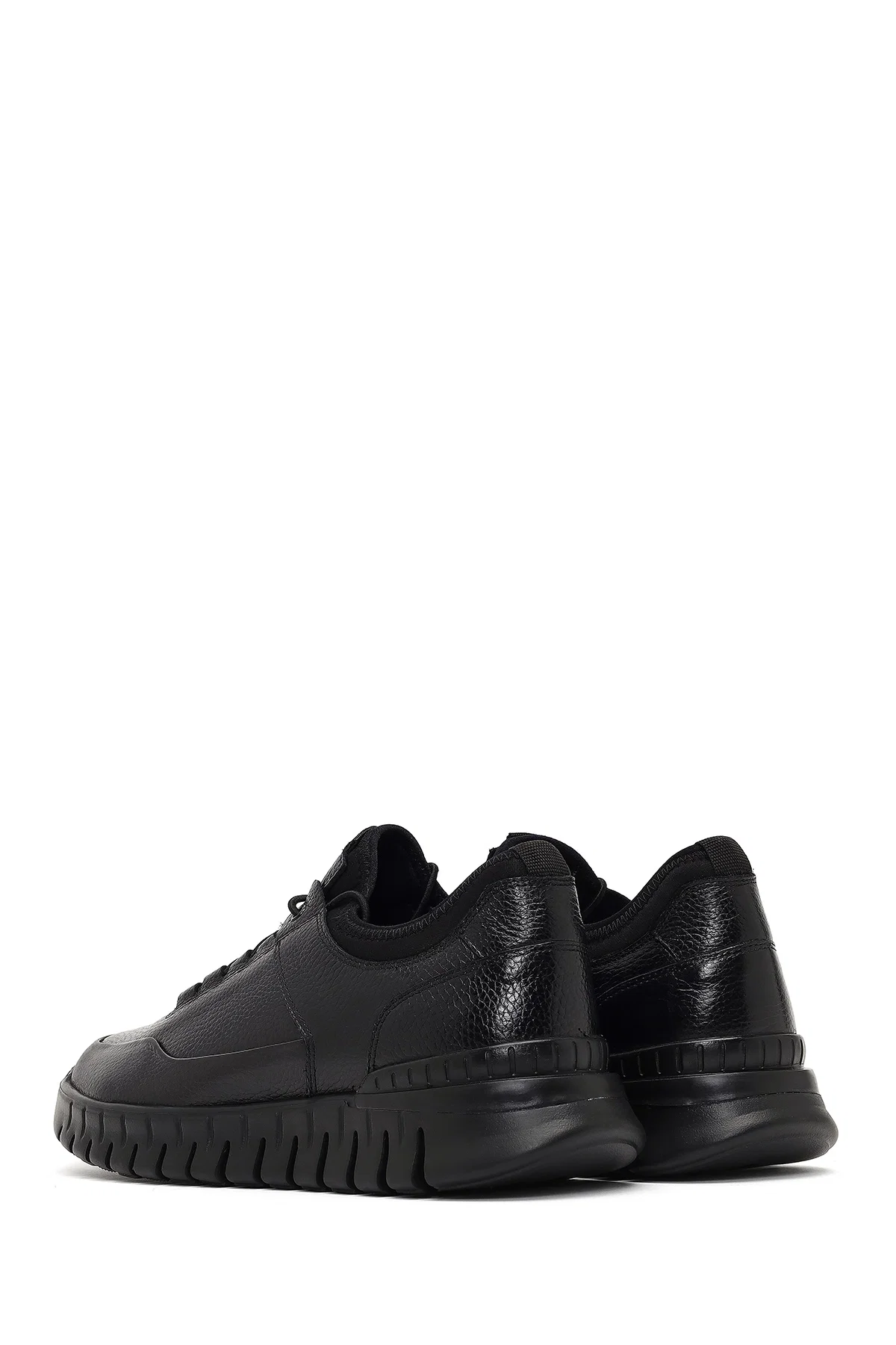 Erkek Siyah Bağcıklı Kalın Tabanlı Deri Casual Sneaker - Image 5