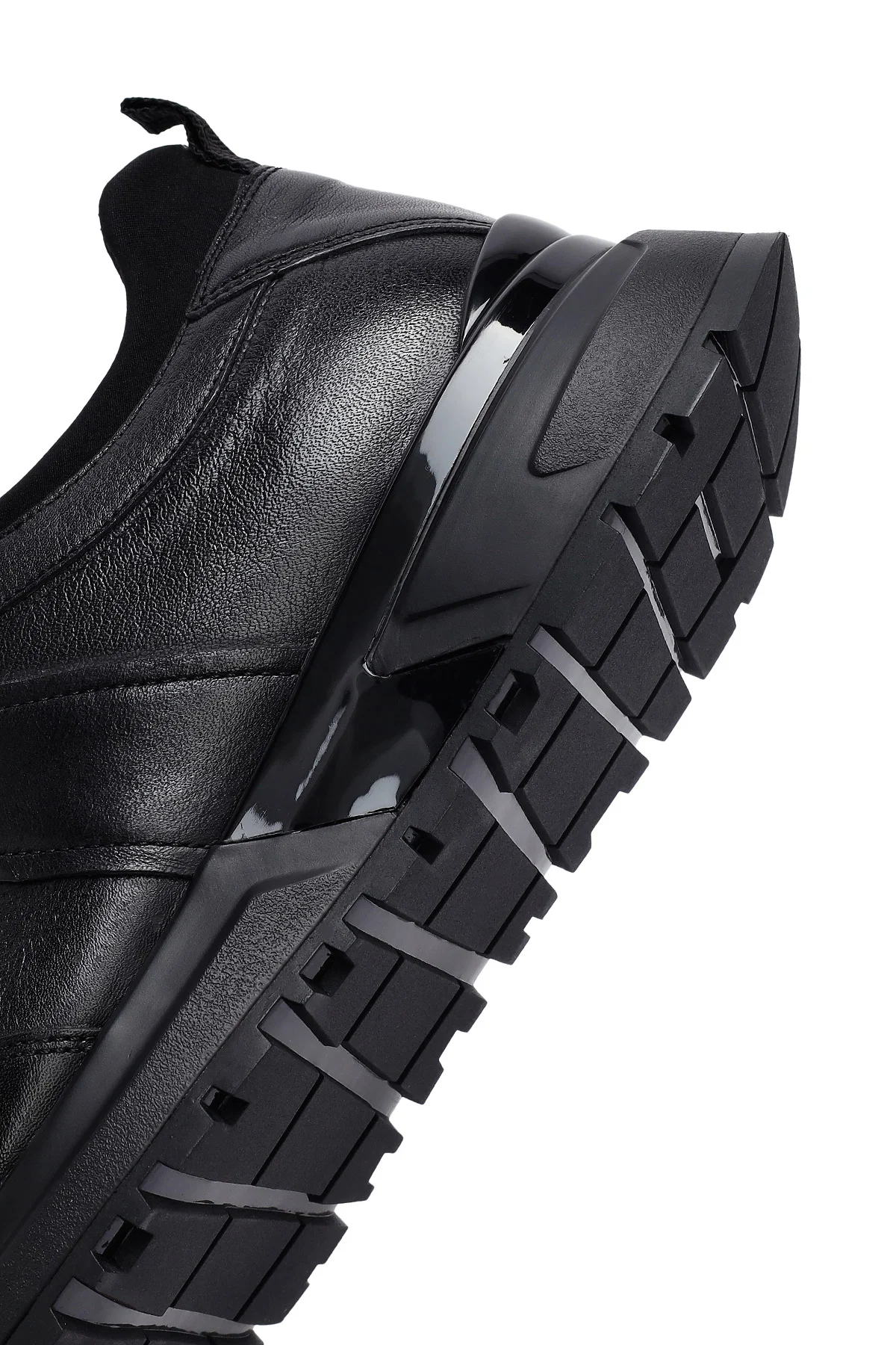 Erkek Siyah Bağcıklı Kalın Tabanlı Deri Casual Sneaker - Image 8