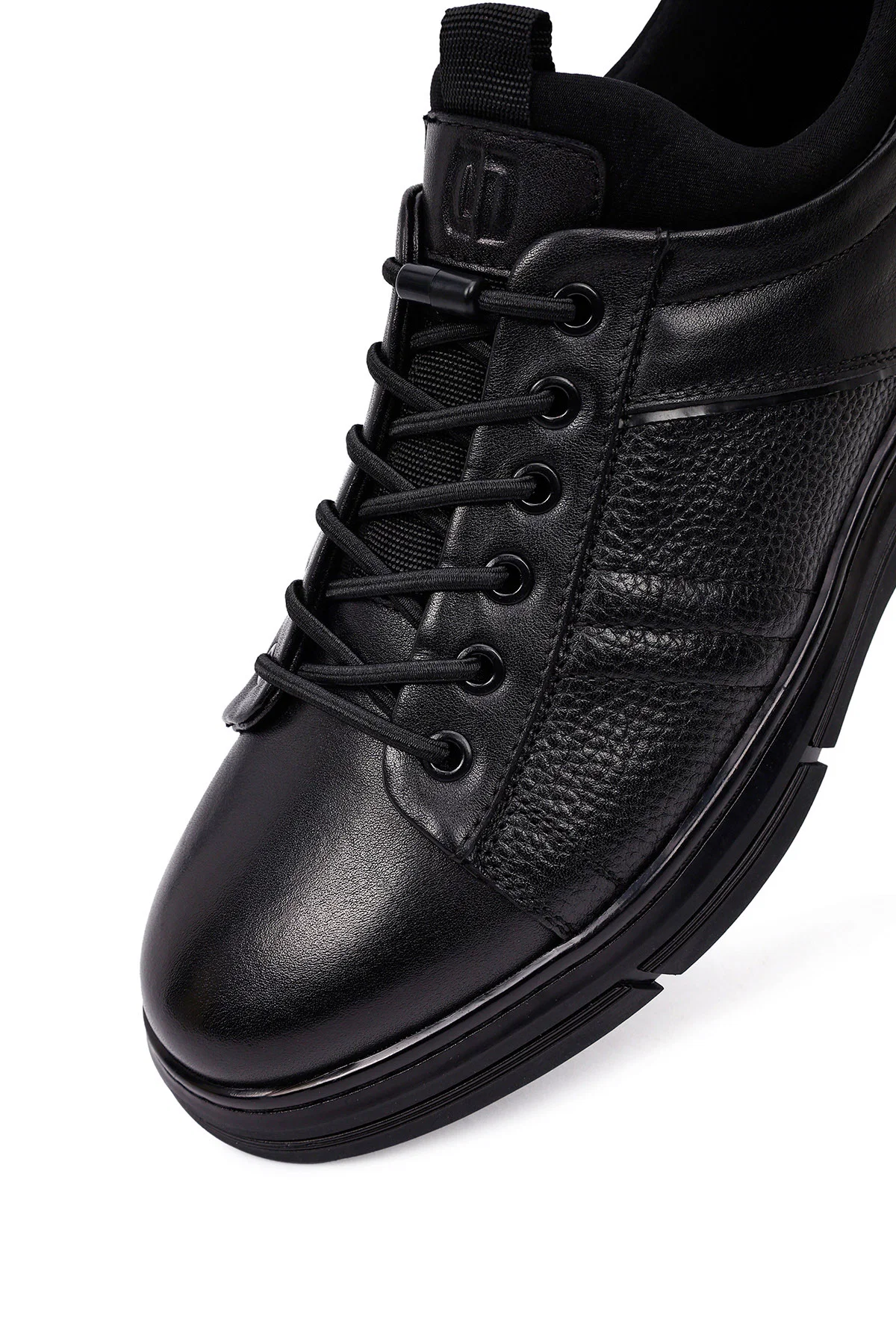 Erkek Siyah Bağcıklı Kalın Tabanlı Deri Casual Sneaker - Image 10