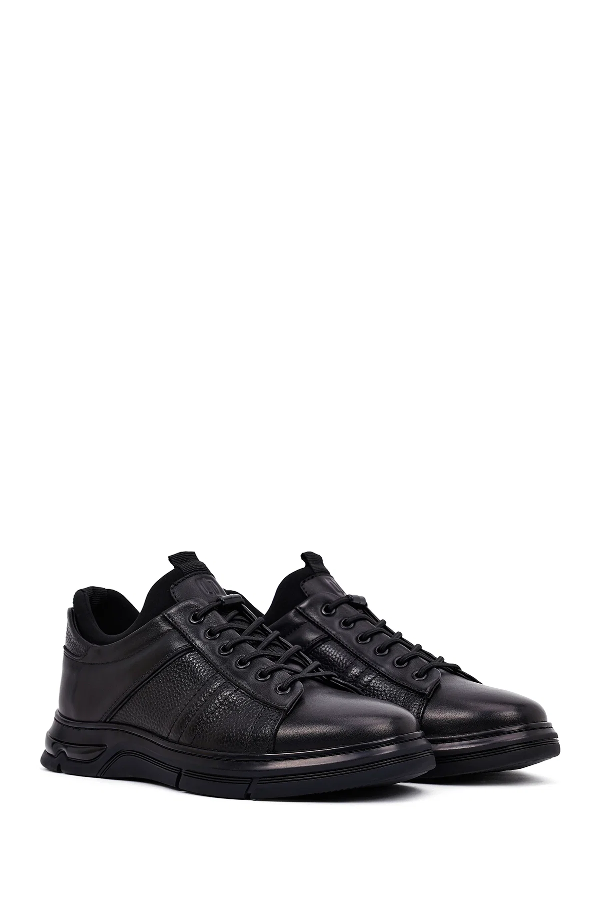 Erkek Siyah Bağcıklı Kalın Tabanlı Deri Casual Sneaker - Image 3