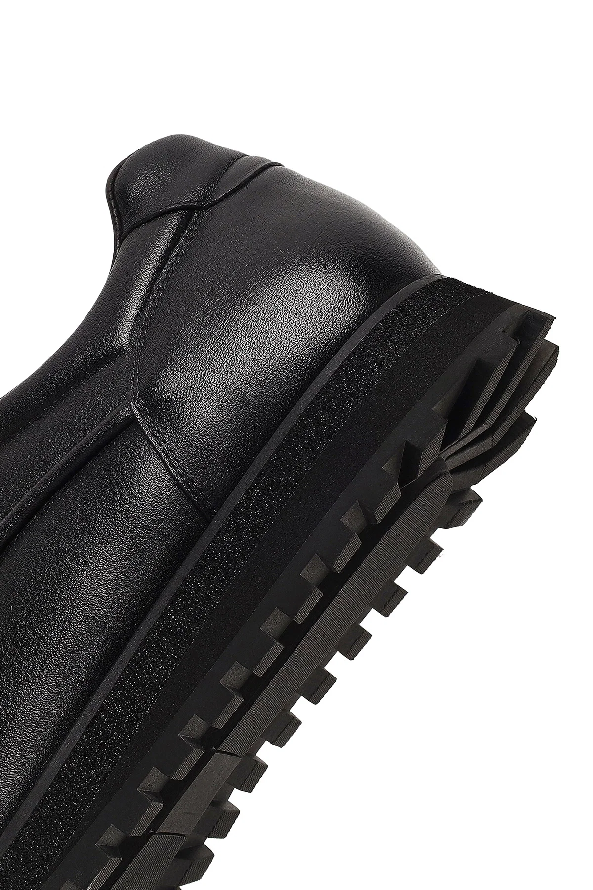 Erkek Siyah Bağcıklı Kalın Tabanlı Deri Casual Sneaker - Image 8