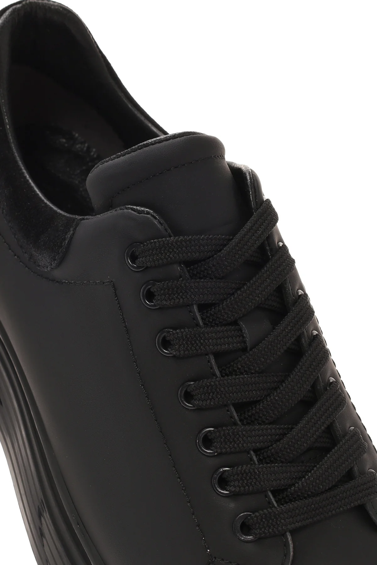 Erkek Siyah Bağcıklı Kalın Tabanlı Deri Sneaker - Image 9