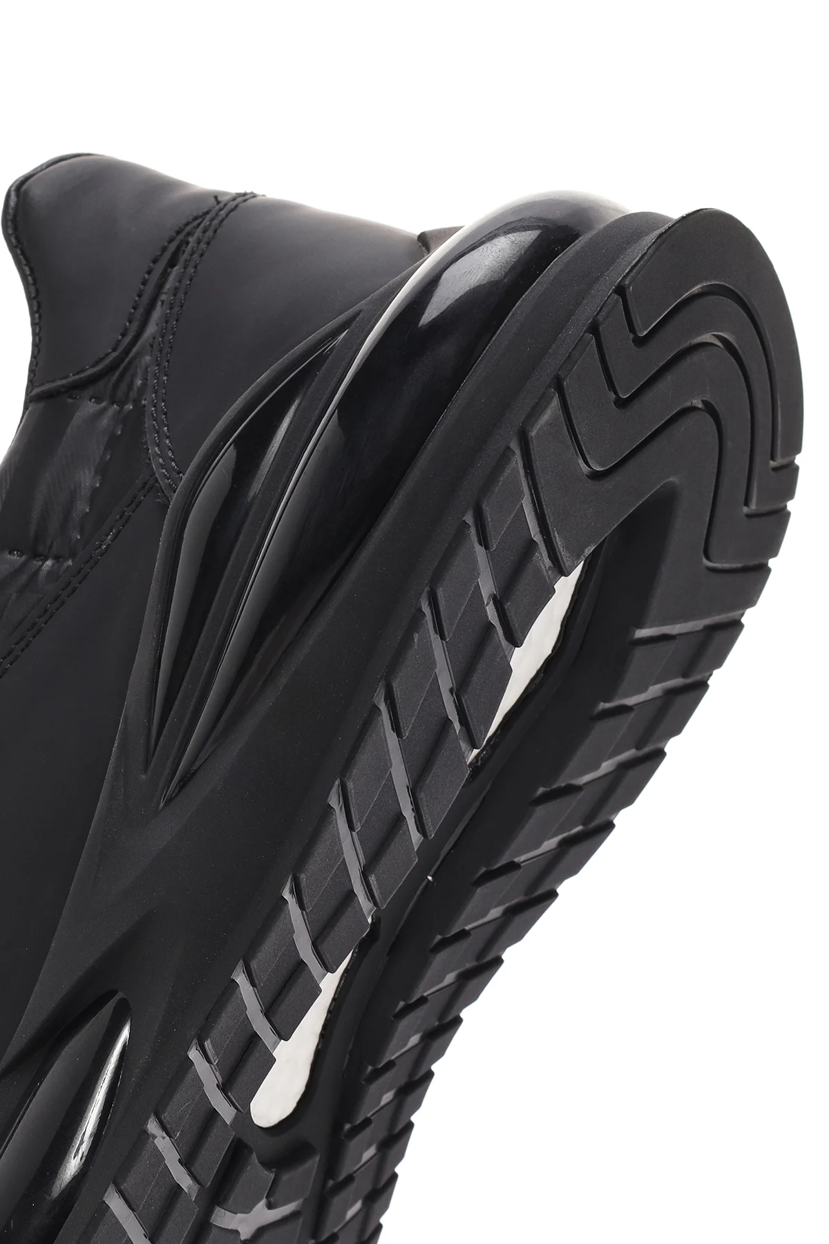 Erkek Siyah Bağcıklı Kalın Tabanlı Deri Sneaker - Image 8