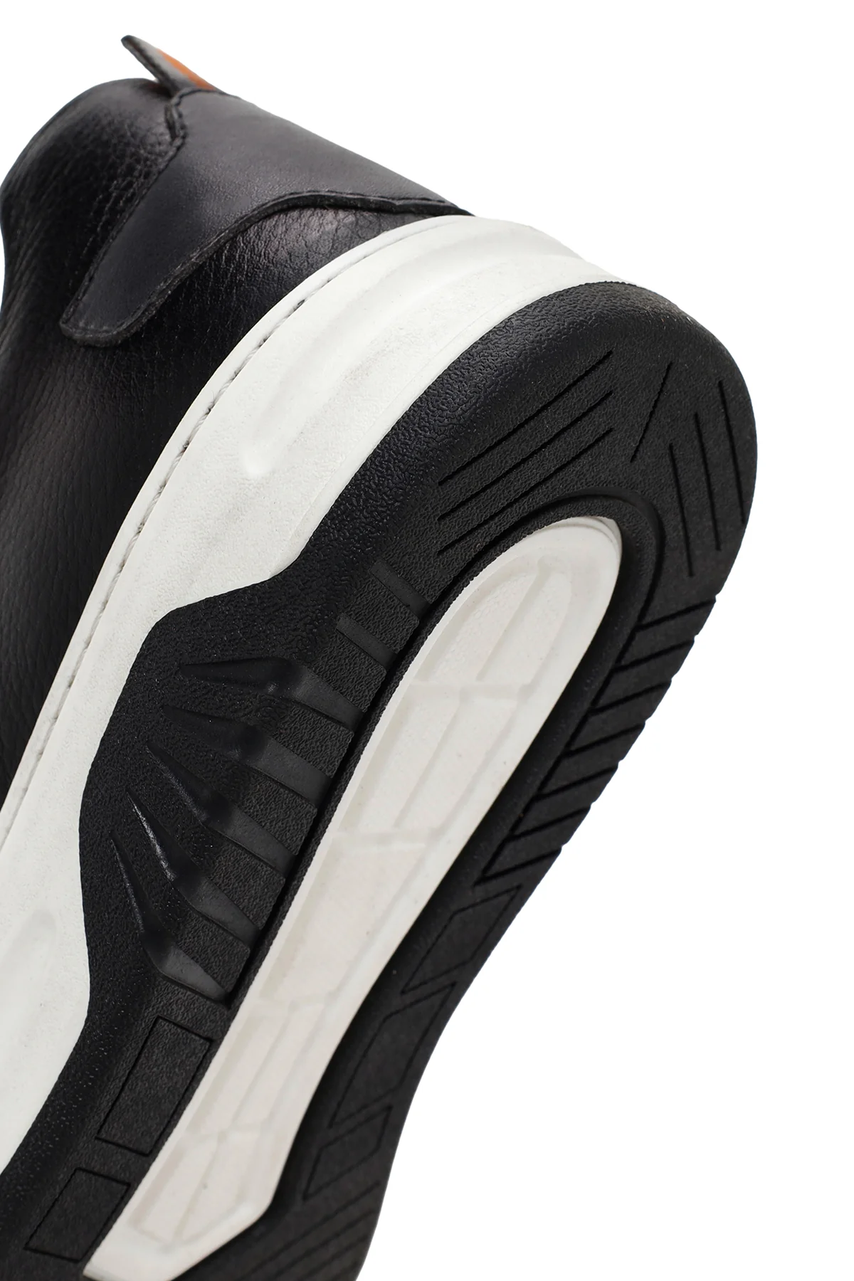 Erkek Siyah Bağcıklı Kalın Tabanlı Deri Sneaker - Image 8
