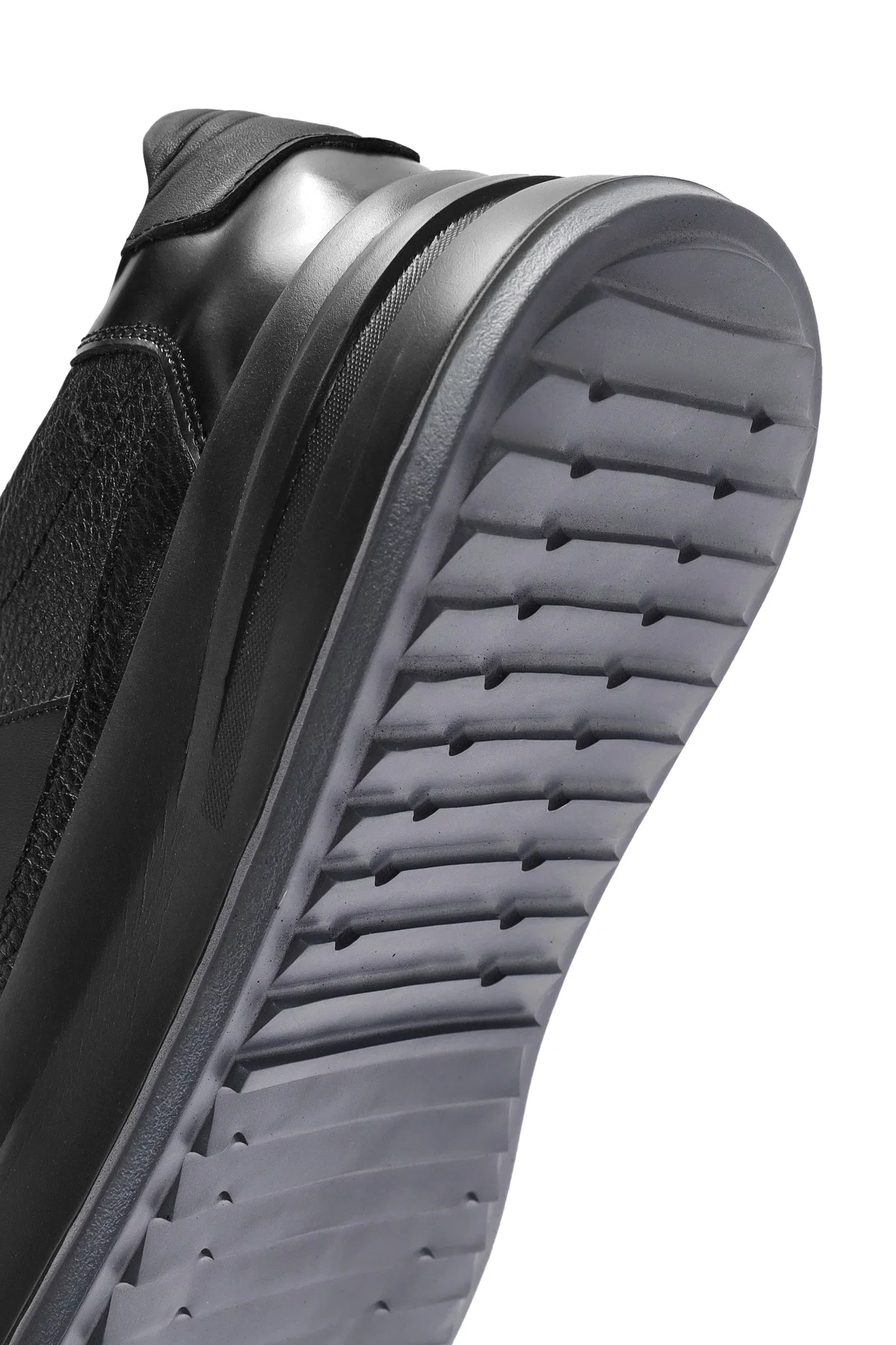 Erkek Siyah Bağcıklı Kalın Tabanlı Deri Sneaker - Image 8