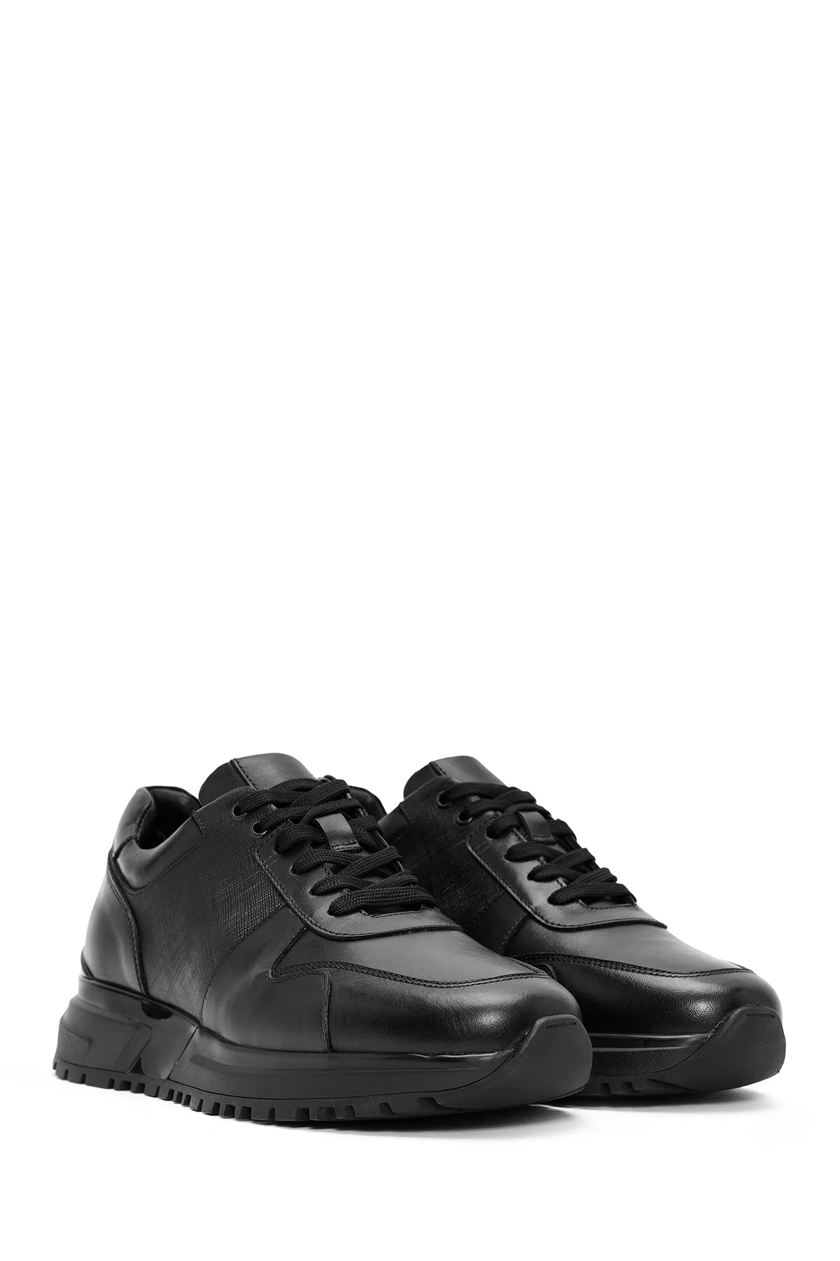 Erkek Siyah Bağcıklı Kalın Tabanlı Deri Sneaker - Image 3
