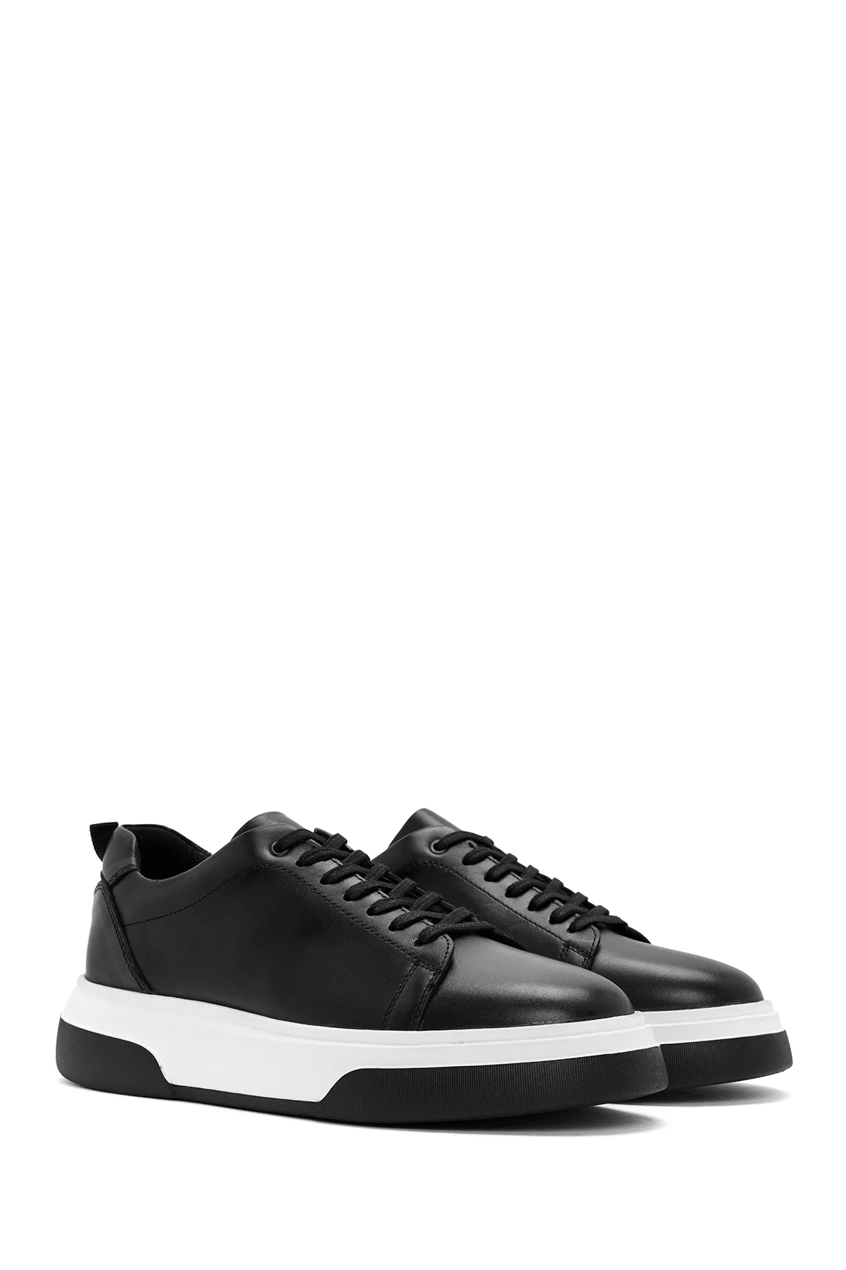 Erkek Siyah Bağcıklı Kalın Tabanlı Deri Sneaker - Image 3
