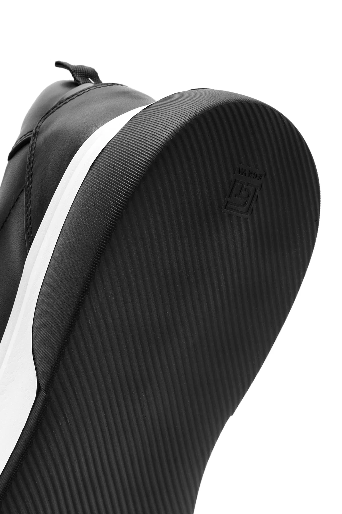 Erkek Siyah Bağcıklı Kalın Tabanlı Deri Sneaker - Image 8