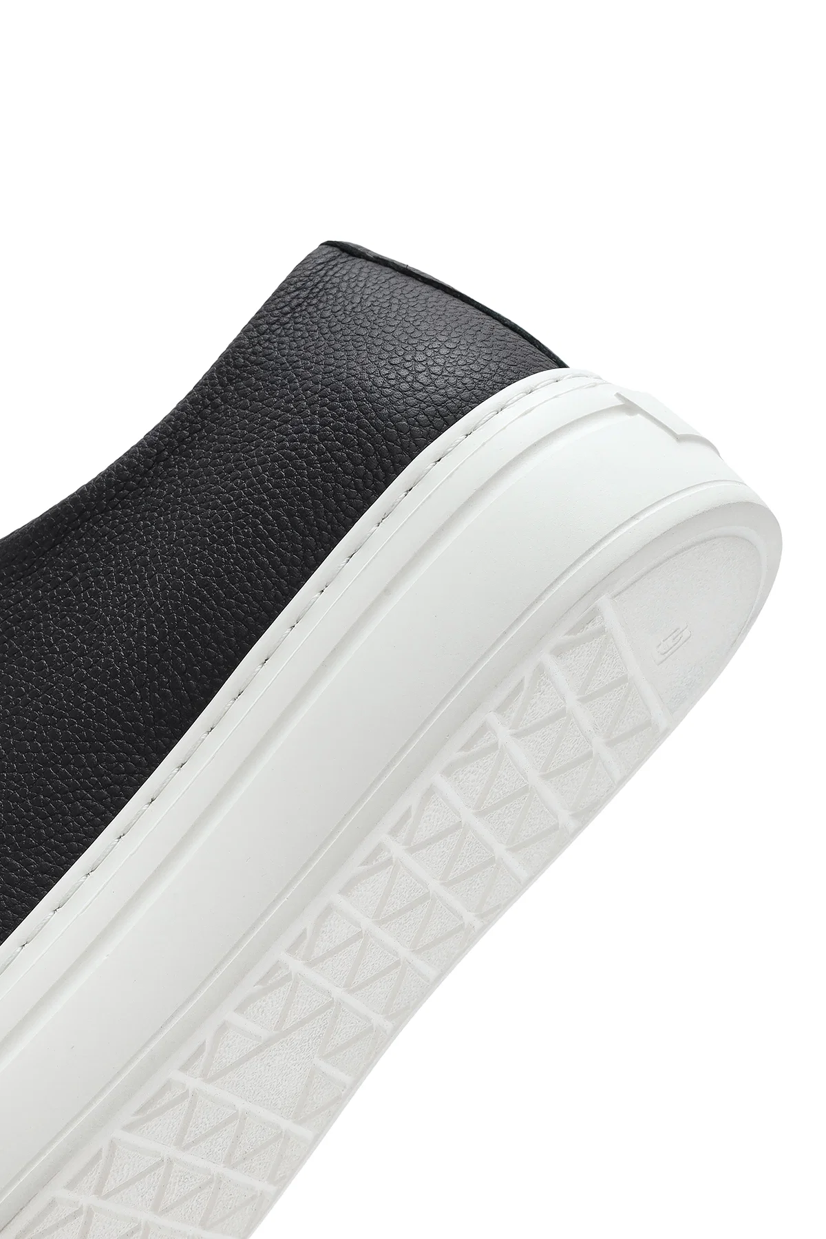 Erkek Siyah Bağcıklı Kalın Tabanlı Deri Sneaker - Image 8