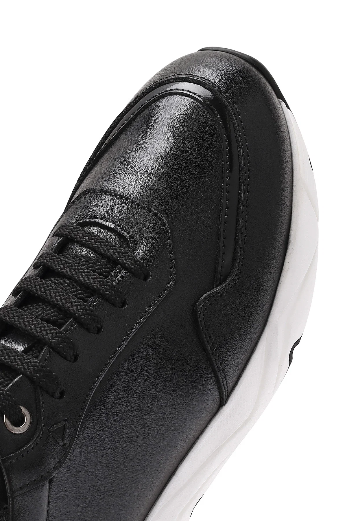Erkek Siyah Bağcıklı Kalın Tabanlı Deri Sneaker - Image 9