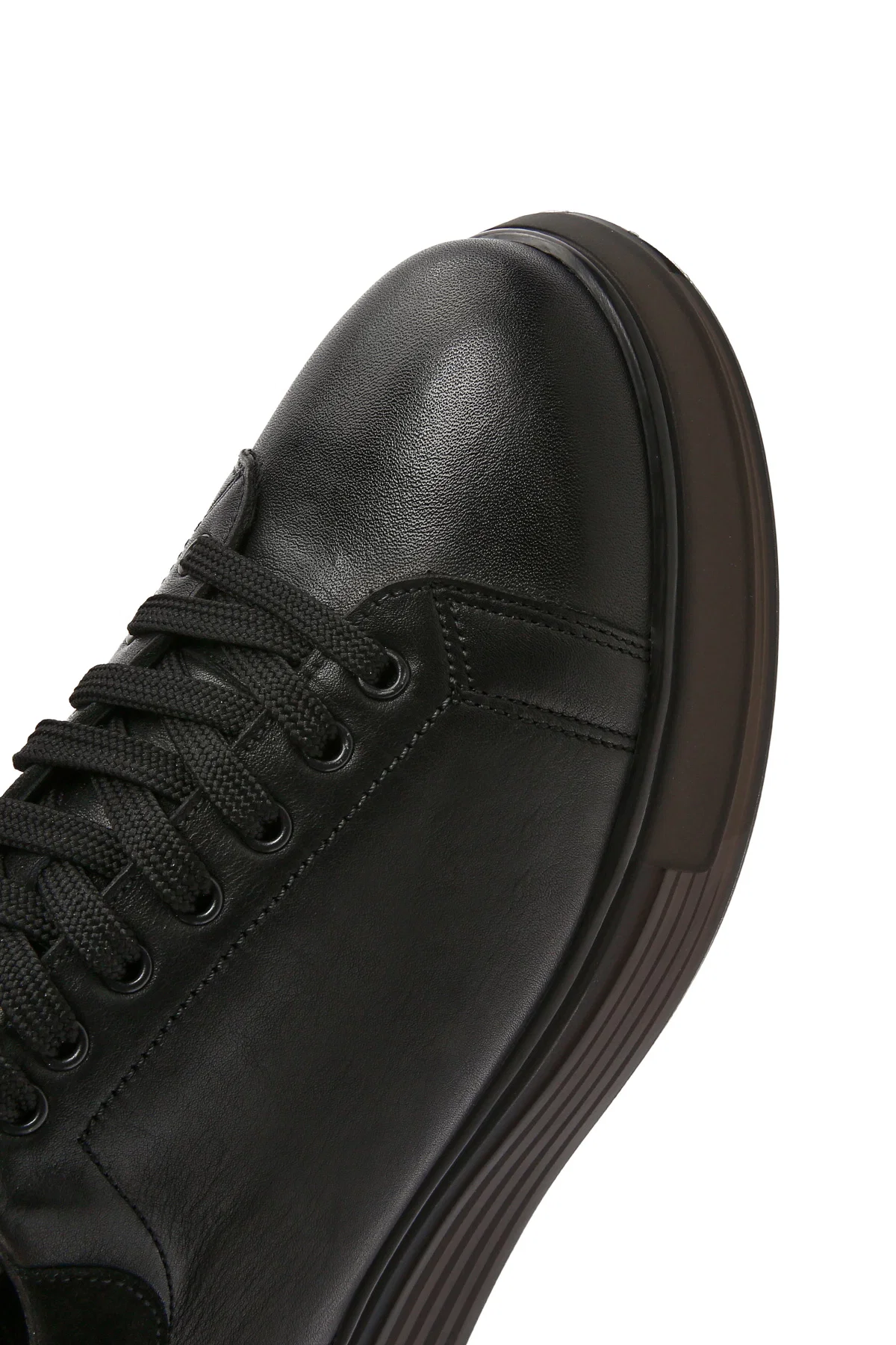 Erkek Siyah Bağcıklı Kalın Tabanlı Deri Sneaker - Image 9