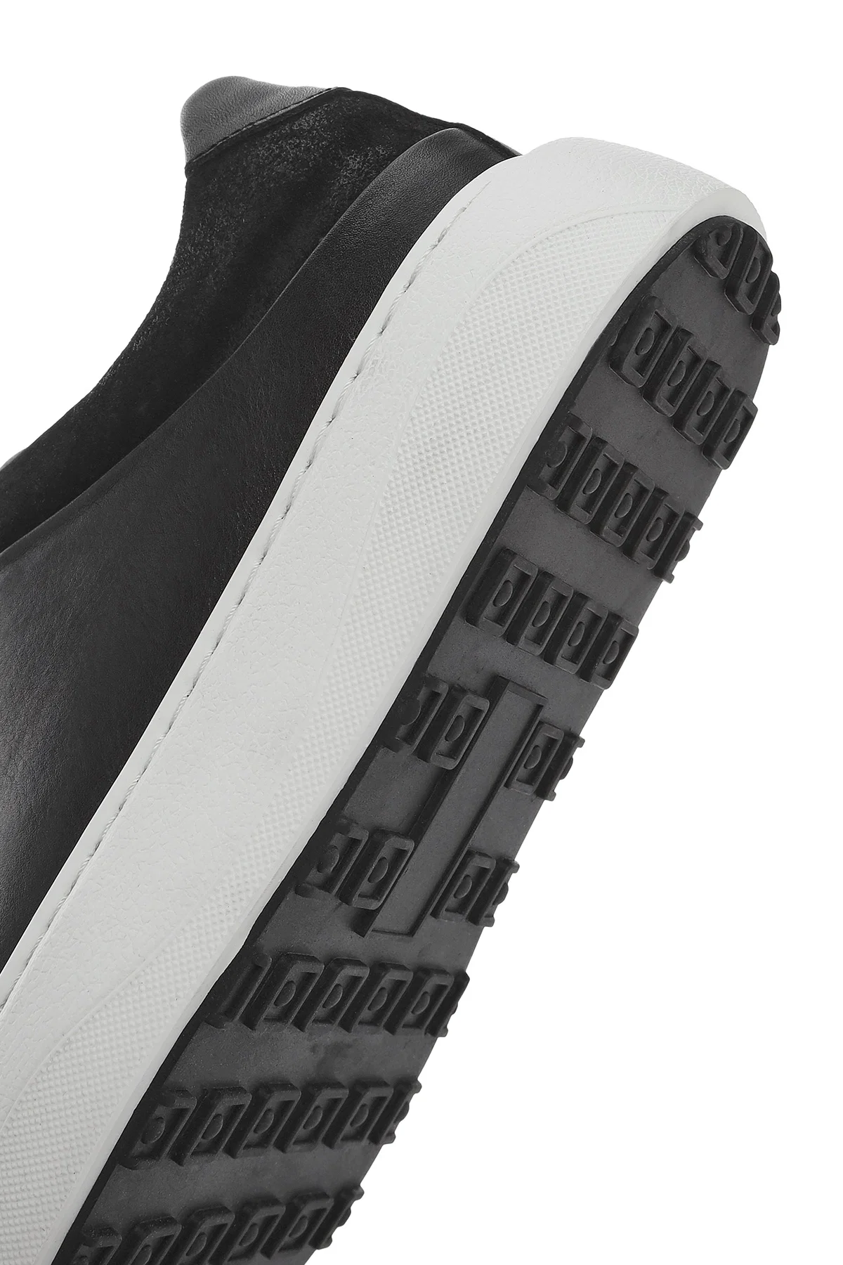 Erkek Siyah Bağcıklı Kalın Tabanlı Deri Sneaker - Image 8