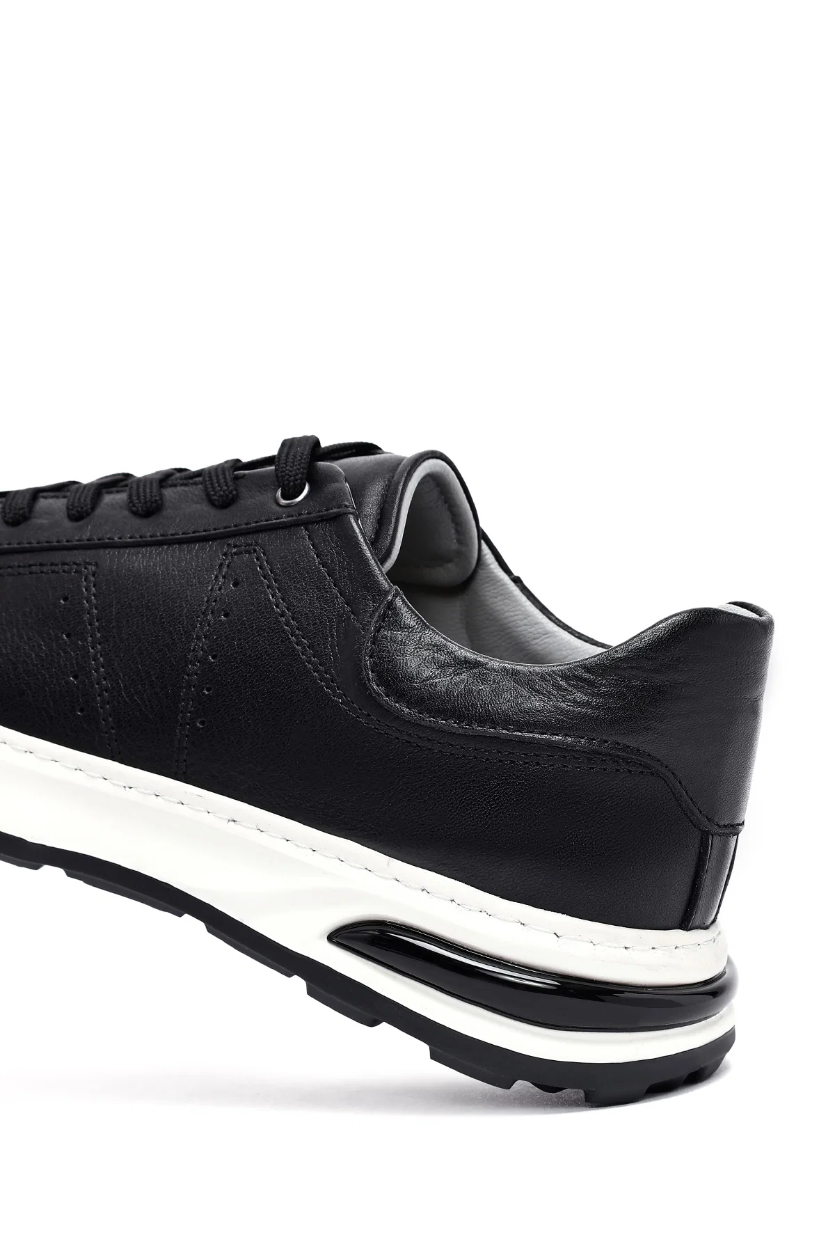 Erkek Siyah Bağcıklı Kalın Tabanlı Deri Sneaker - Image 10
