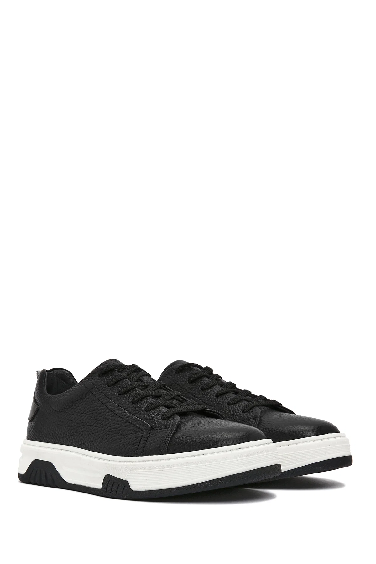 Erkek Siyah Bağcıklı Kalın Tabanlı Deri Sneaker - Image 3