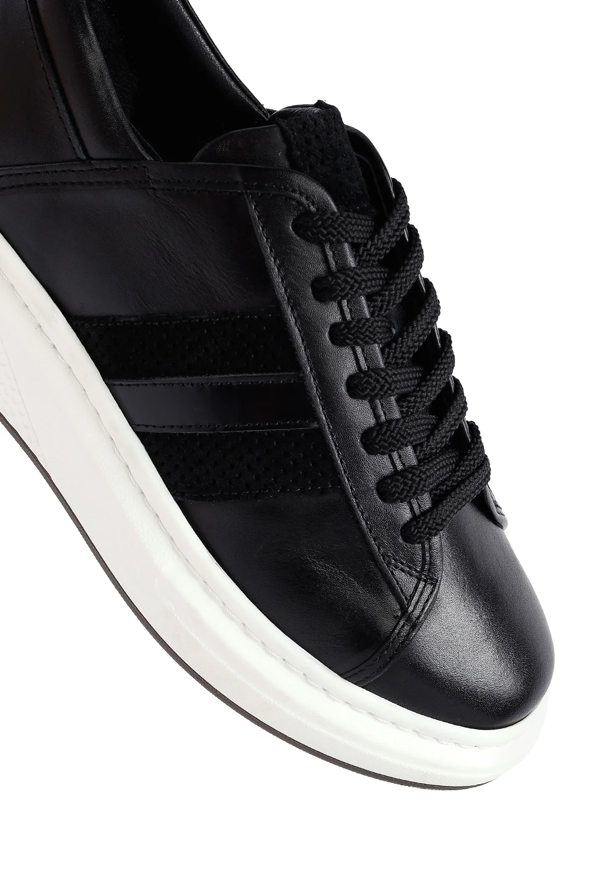 Erkek Siyah Bağcıklı Kalın Tabanlı Deri Sneaker - Image 10