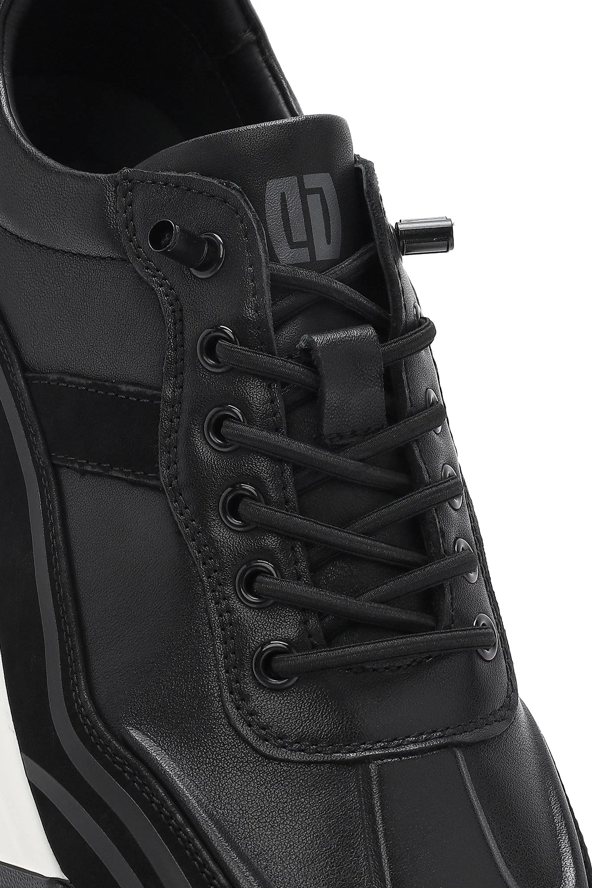 Erkek Siyah Bağcıklı Kalın Tabanlı Deri Sneaker - Image 8