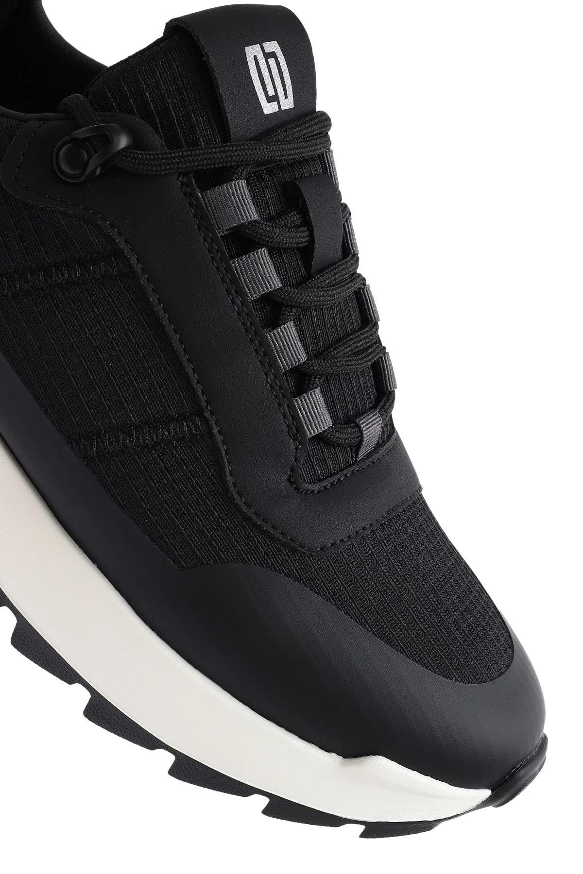 Erkek Siyah Bağcıklı Kalın Tabanlı Deri Sneaker - Image 8